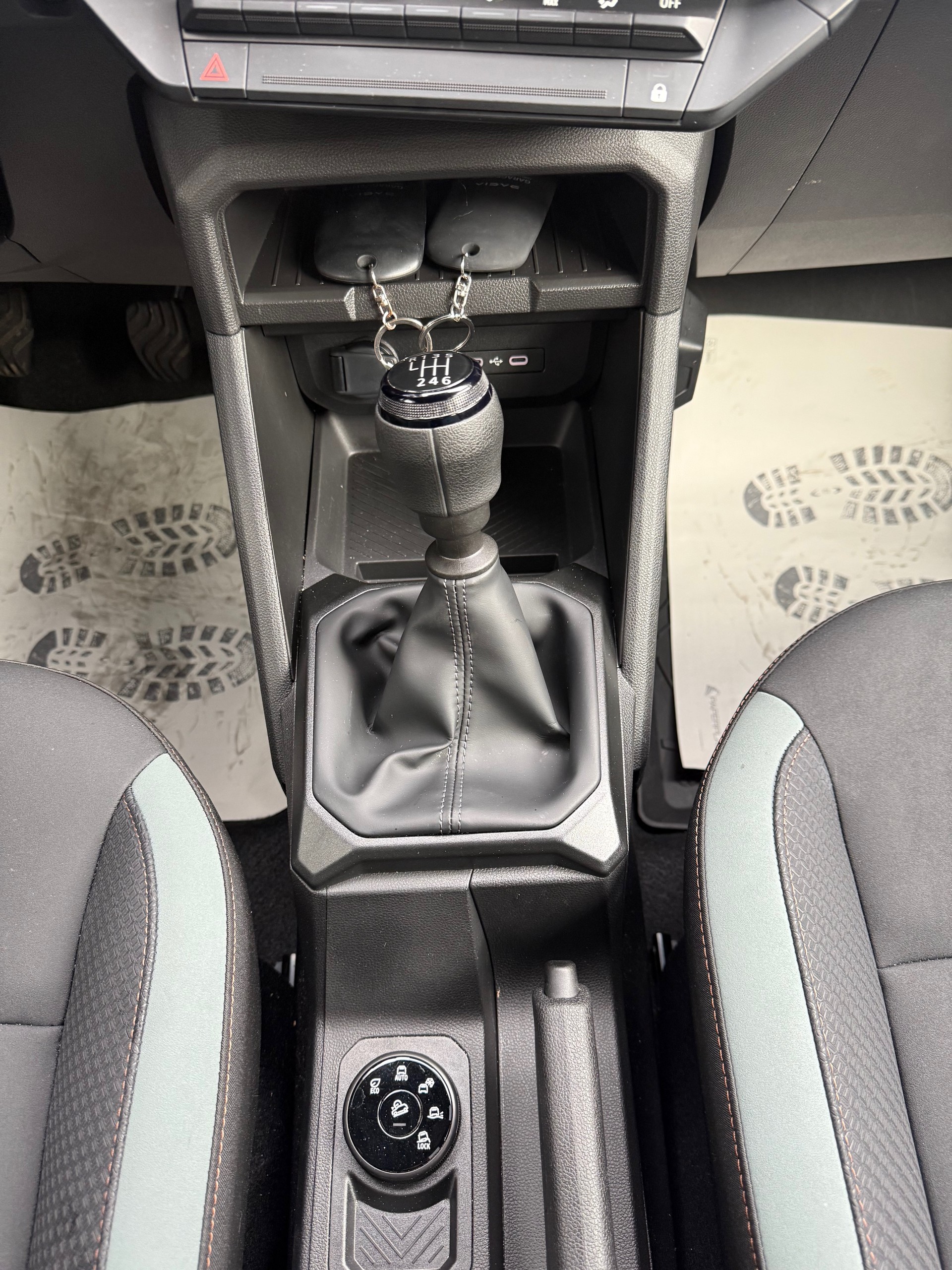 DACIA Duster TCe 130 48V Extreme 4x4-image-13