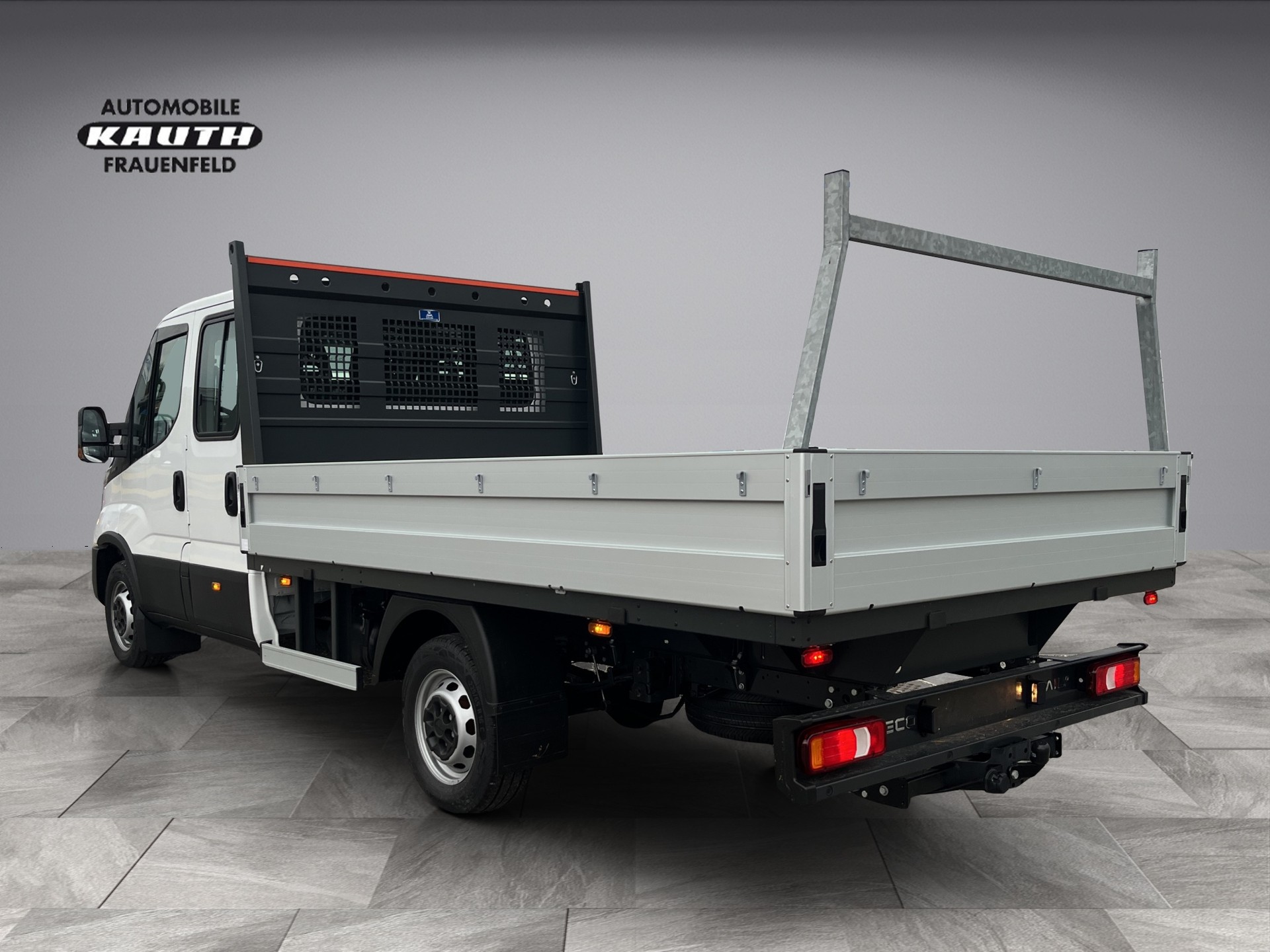 IVECO Daily 35S 16H D *Doppelkabine 7 Plätzer, AHK 3'500 kg.*-showroom-element-2