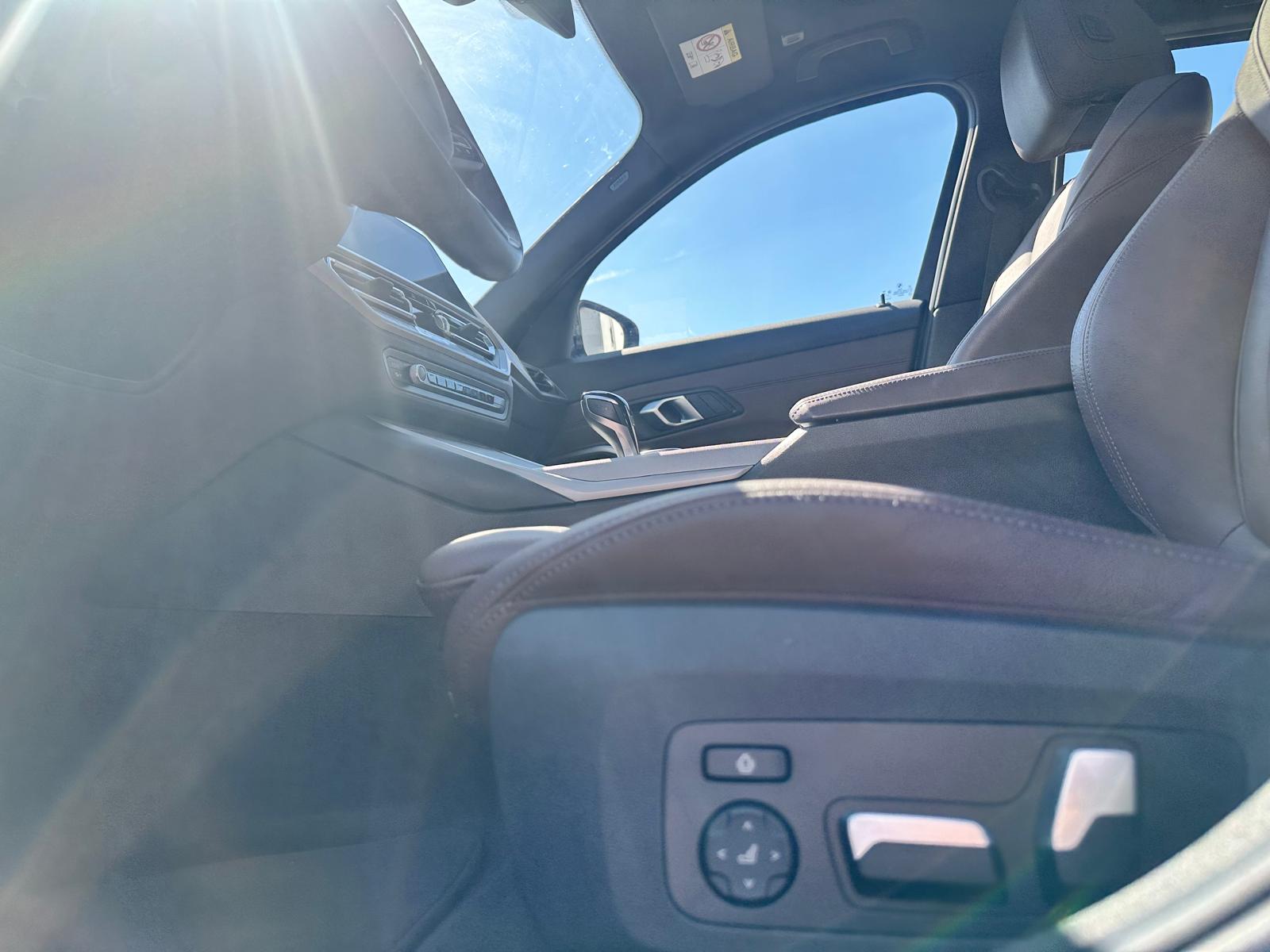 BMW 330e x DriveTouring Steptronic-image-20