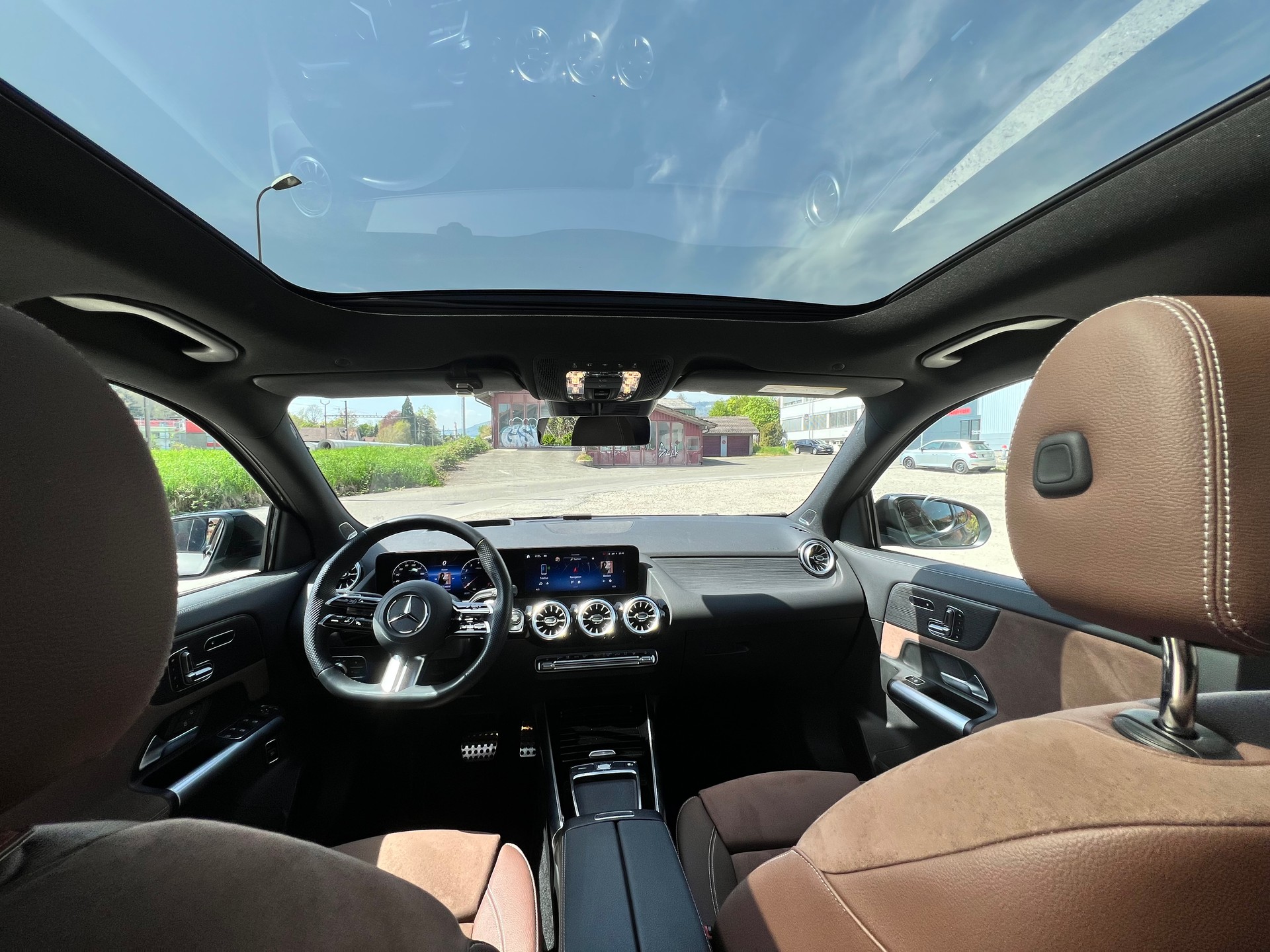 MERCEDES-BENZ GLA 220 4Matic 8G-DCT-image-4