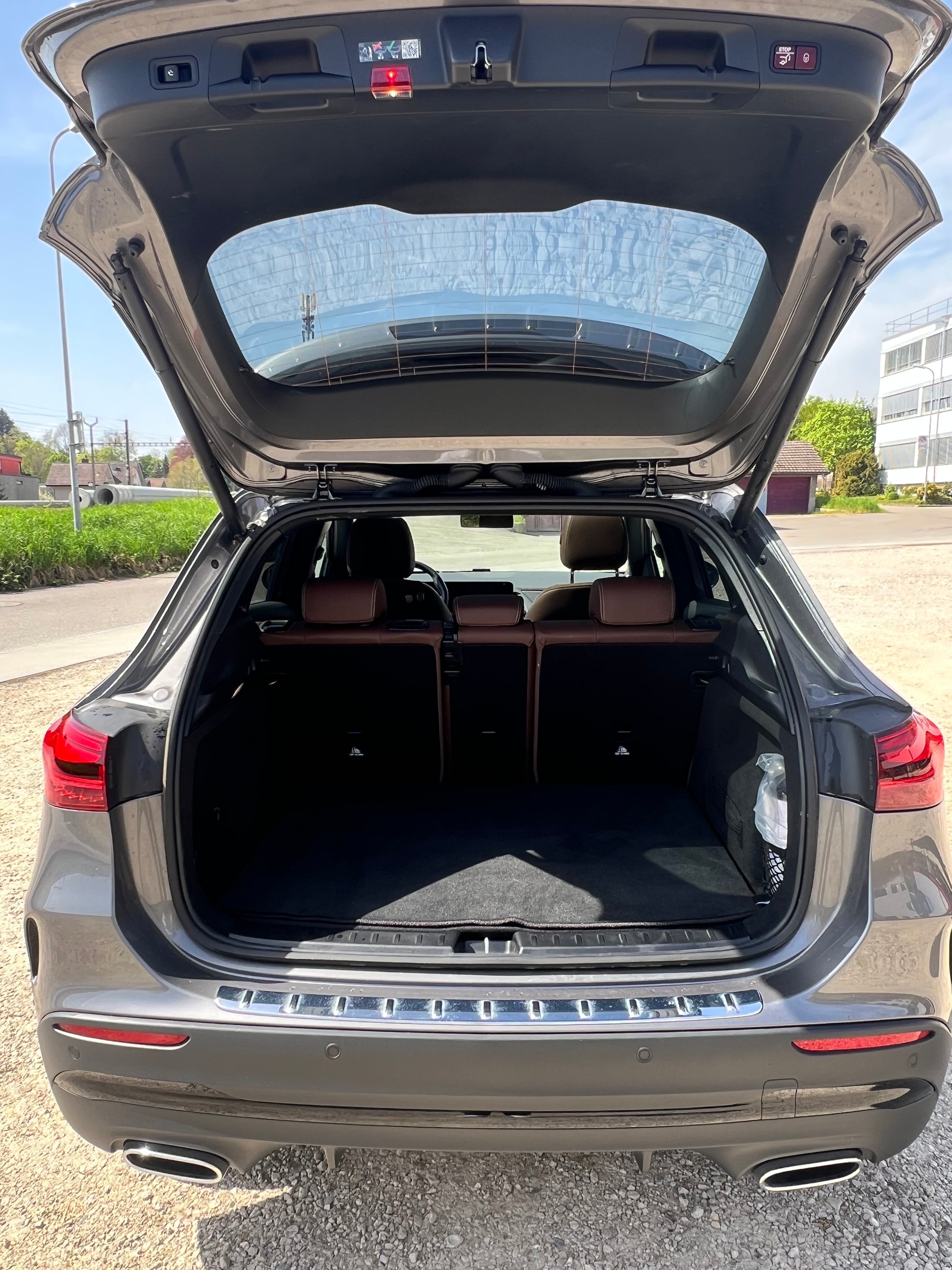 MERCEDES-BENZ GLA 220 4Matic 8G-DCT-image-3