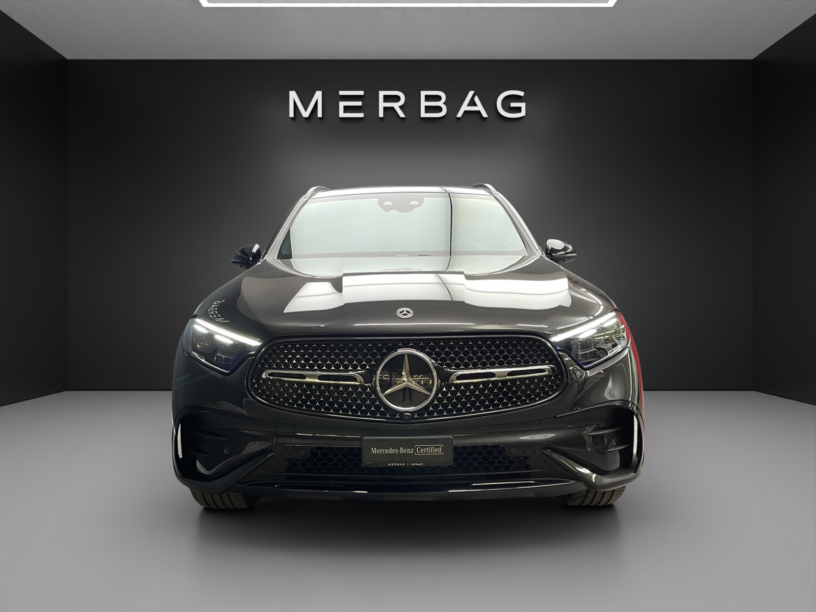MERCEDES-BENZ GLC 300 4M AMG Line-image-1