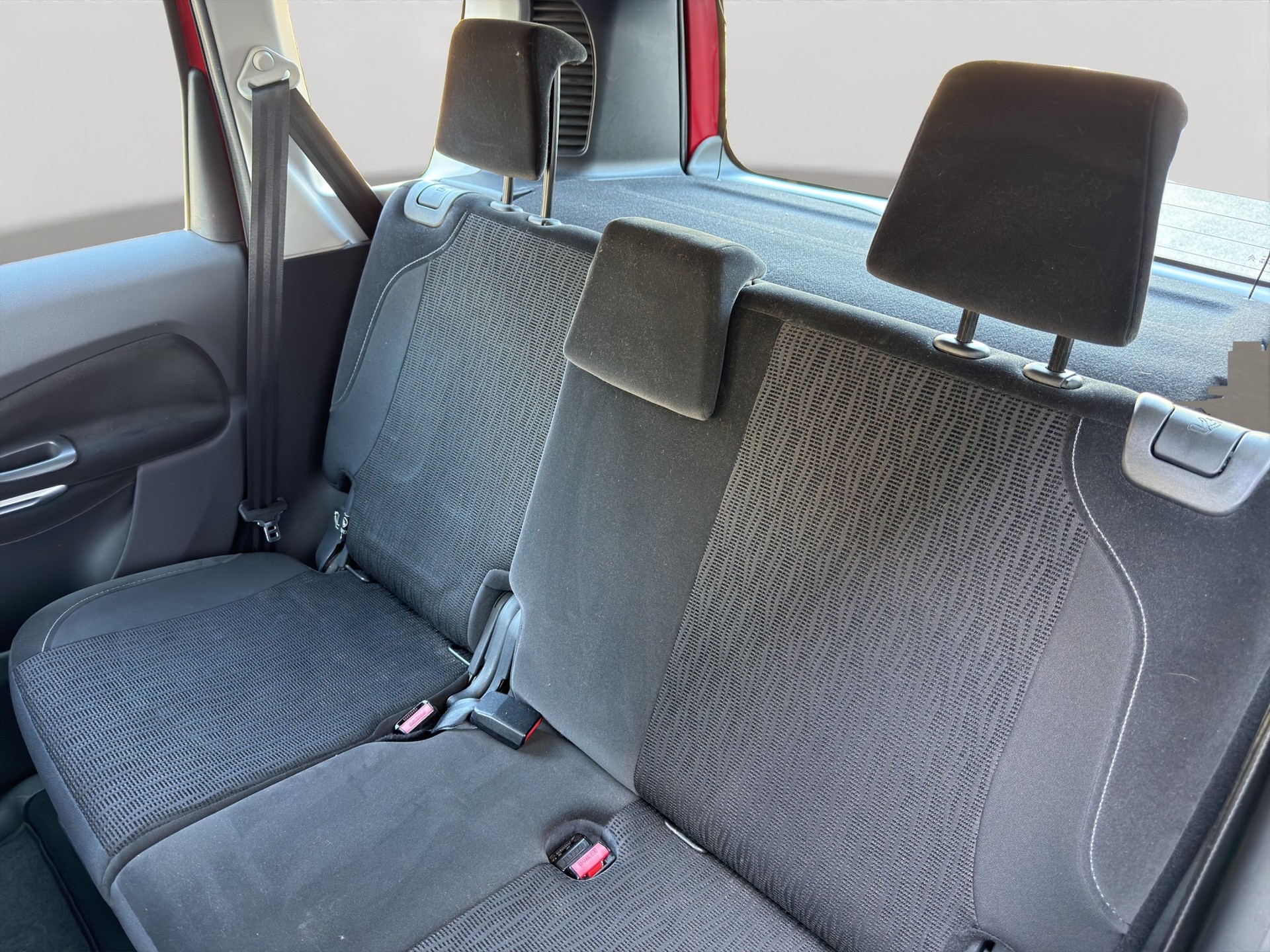 CITROEN C3 Picasso 1.6i 16V Exclusive EGS6-image-3