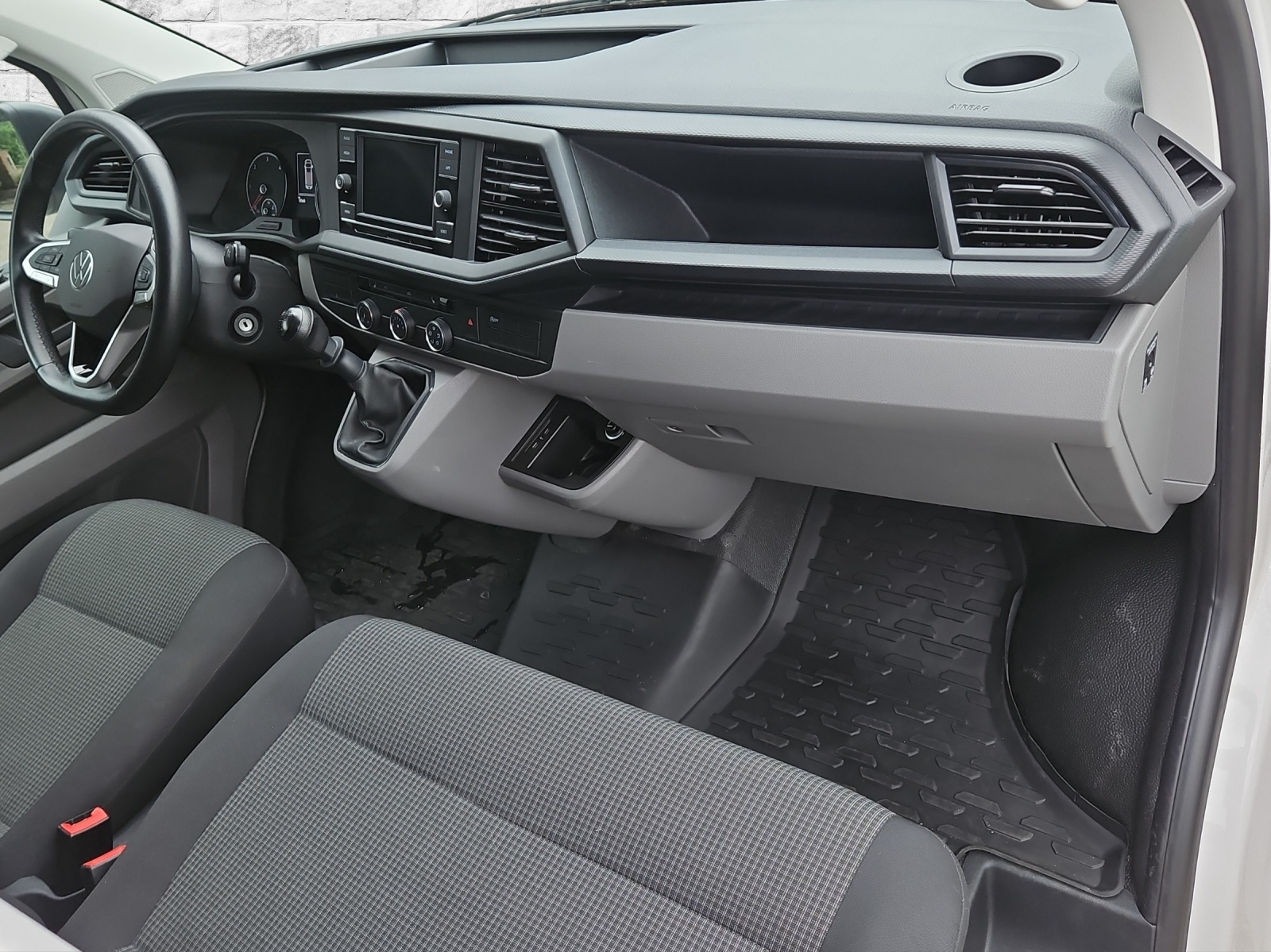 VW T6.1 Kaw. 3000 2.0 TDI 110-image-7