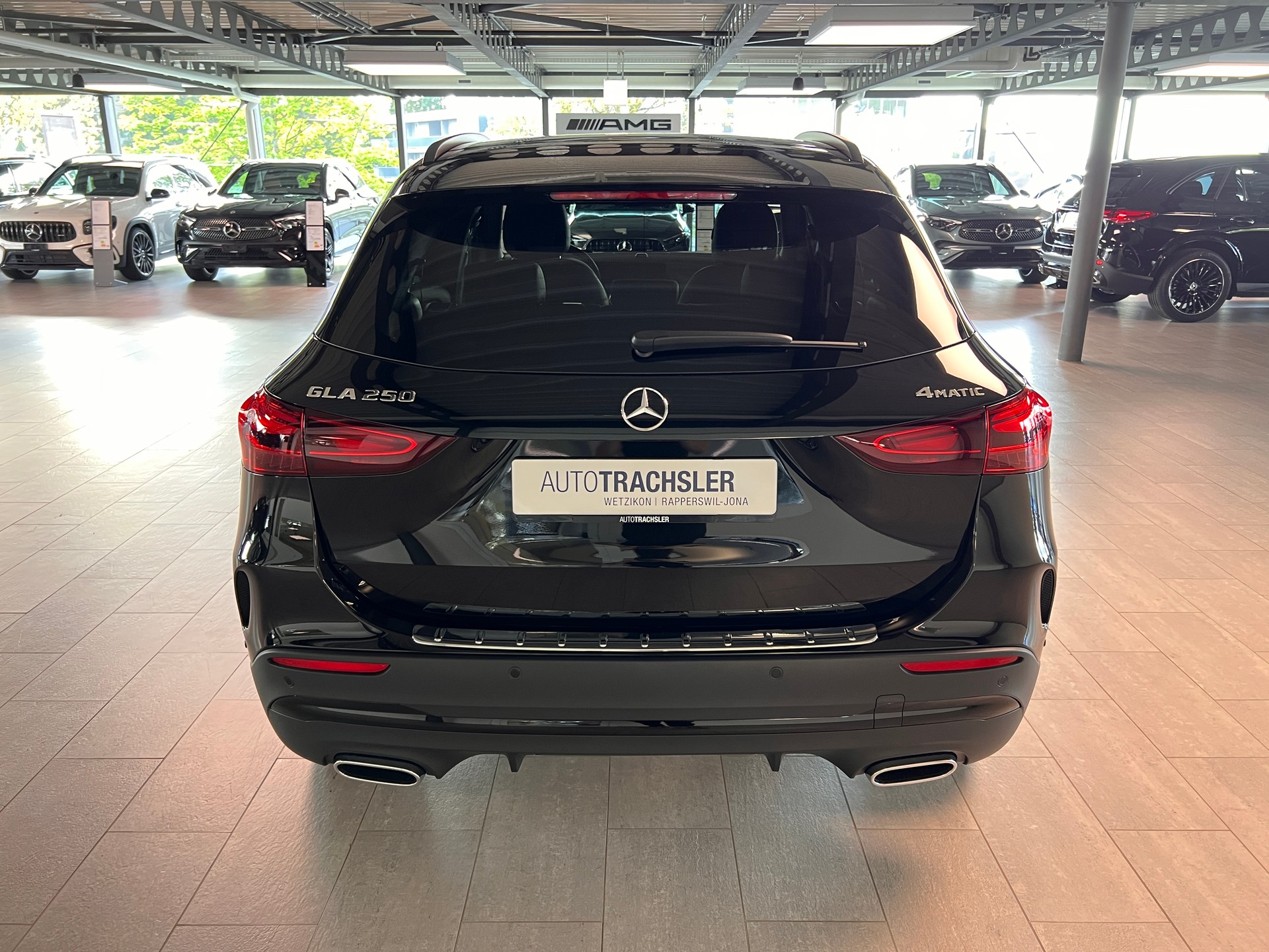 MERCEDES-BENZ GLA 250 4Matic 8G-DCT Swiss Star-image-4