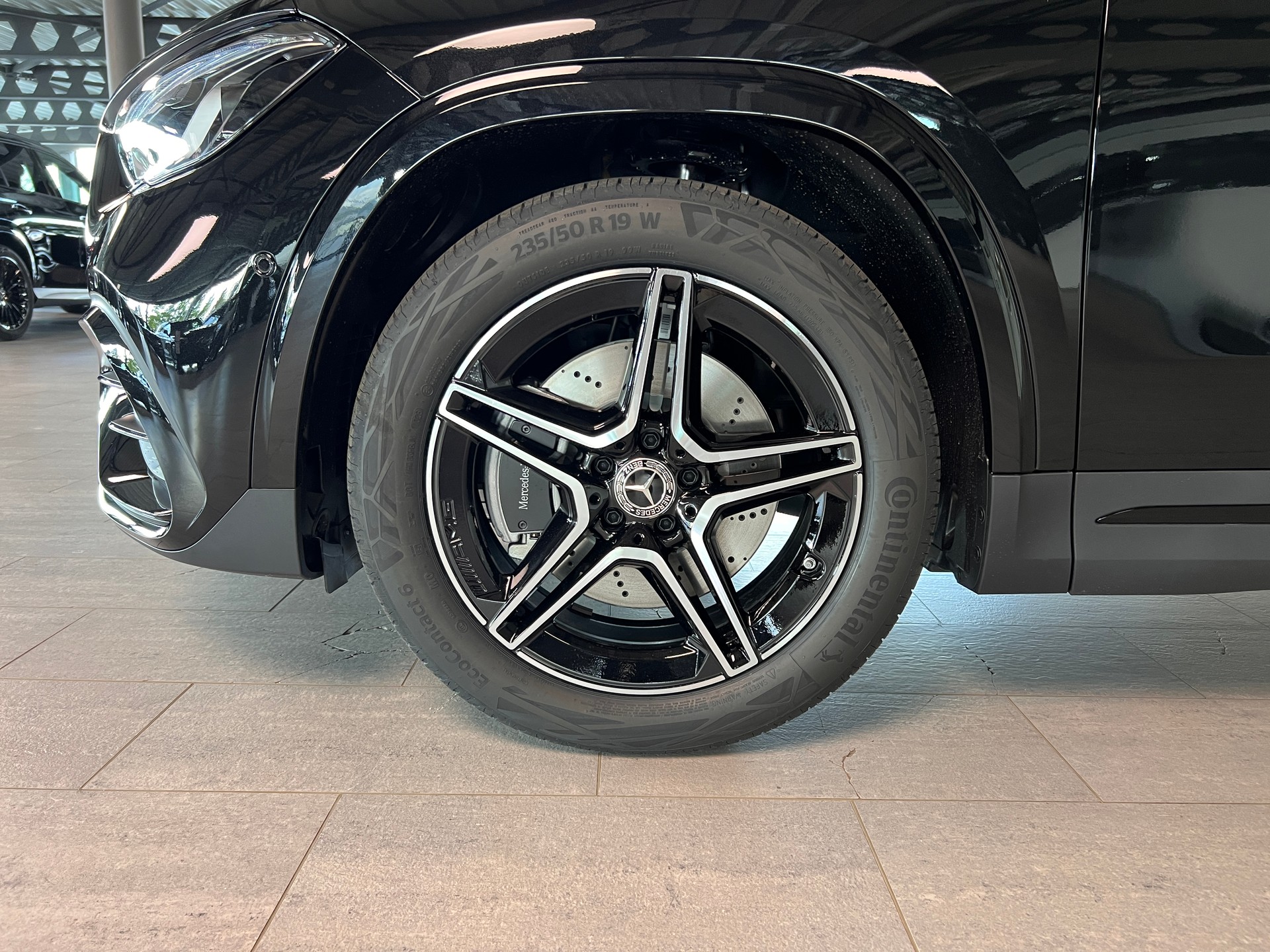 MERCEDES-BENZ GLA 250 4Matic 8G-DCT Swiss Star-image-5