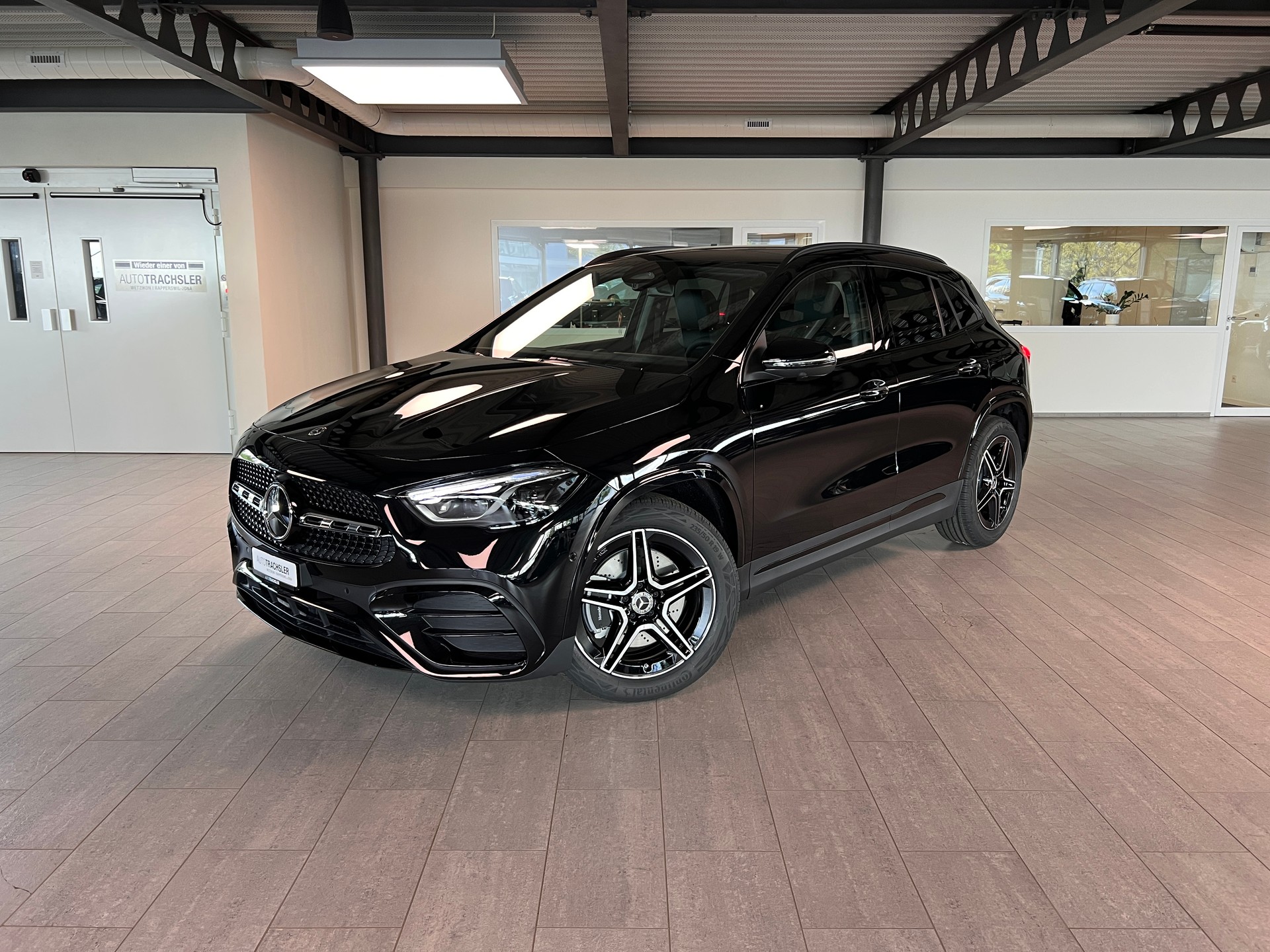 MERCEDES-BENZ GLA 250 4Matic 8G-DCT Swiss Star-image-0