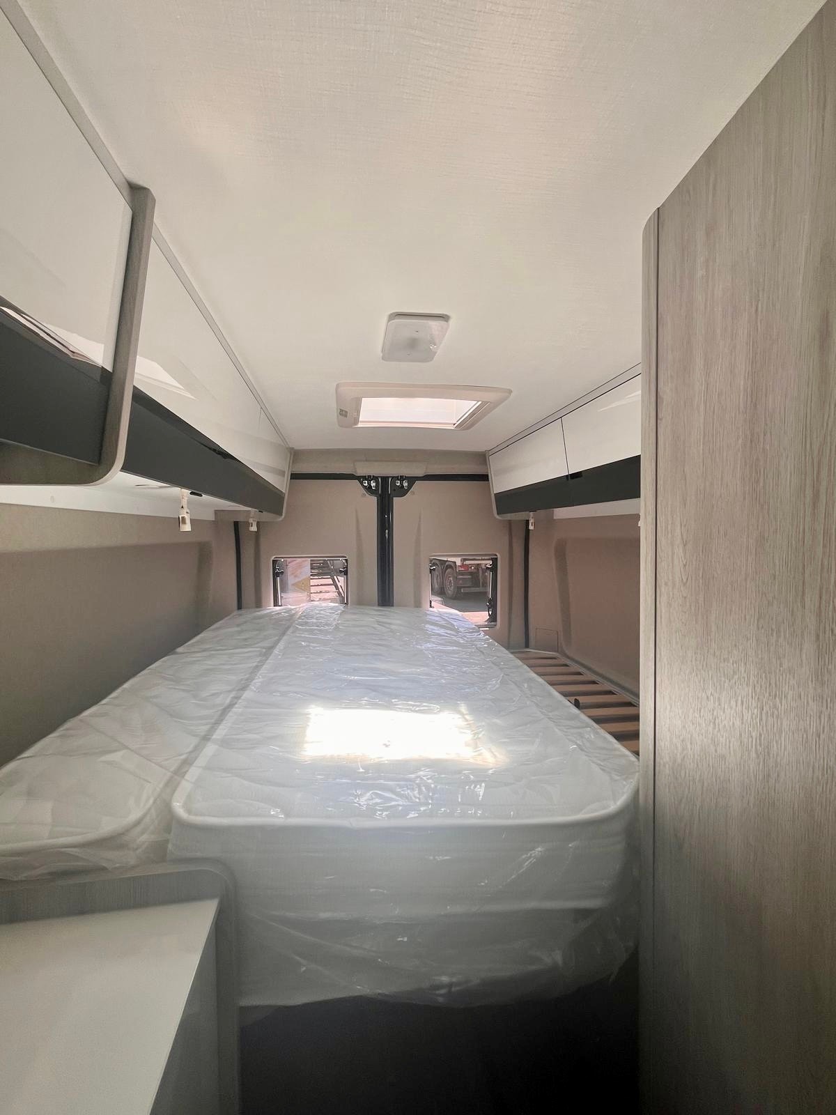 FIAT Ducato/Citroen Jumper 6,36m ROLLER-TEAM Livingstone GO Duo "Solar" 2,2 HDi Modell 2026 8-Gang-Automat mit Abstandsregeltempomat-image-17