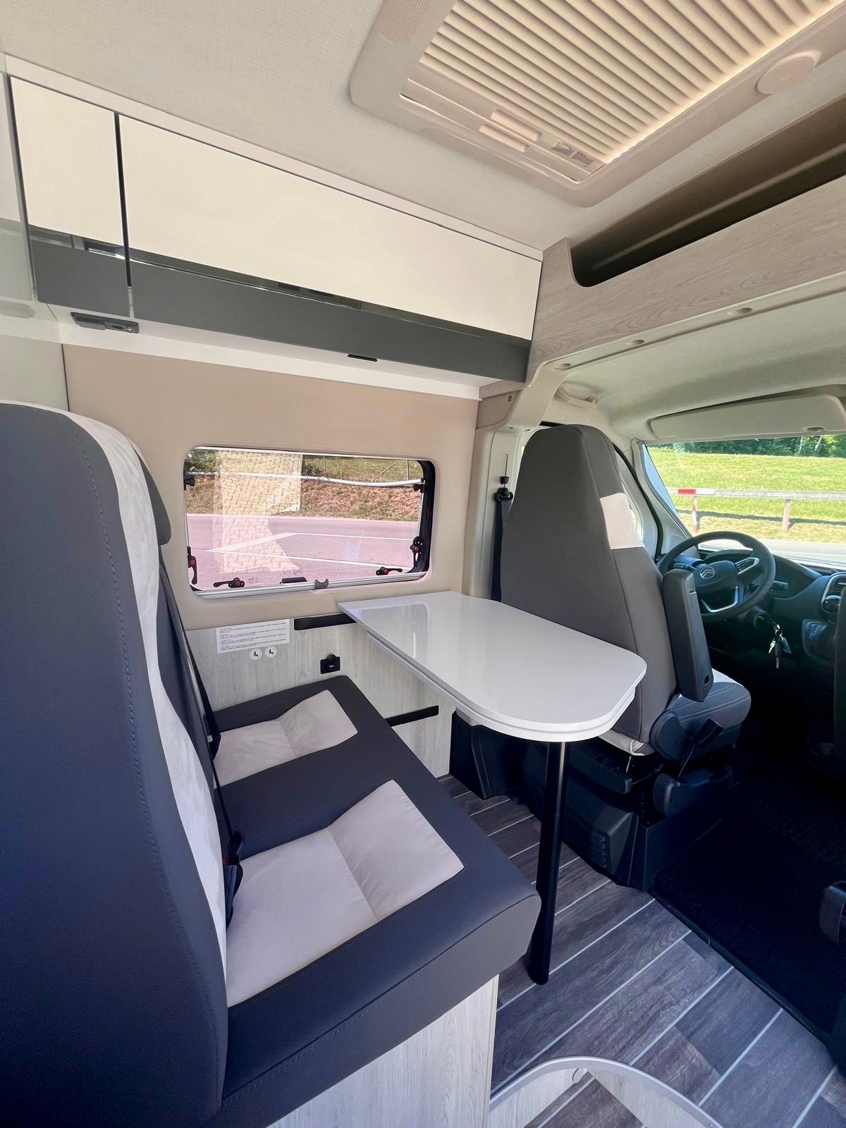 FIAT Ducato/Citroen Jumper 6,36m ROLLER-TEAM Livingstone GO Duo "Solar" 2,2 HDi Modell 2026 8-Gang-Automat mit Abstandsregeltempomat-image-11