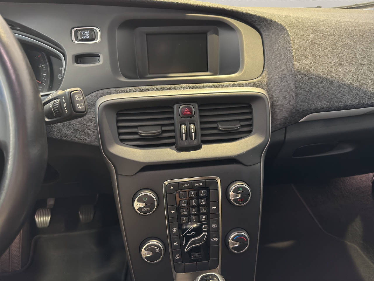 VOLVO V40 2.0 D3 Kinetic S/S-image-8