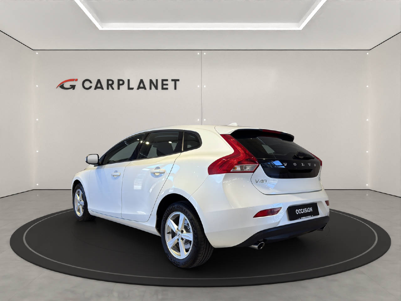 VOLVO V40 2.0 D3 Kinetic S/S-image-2