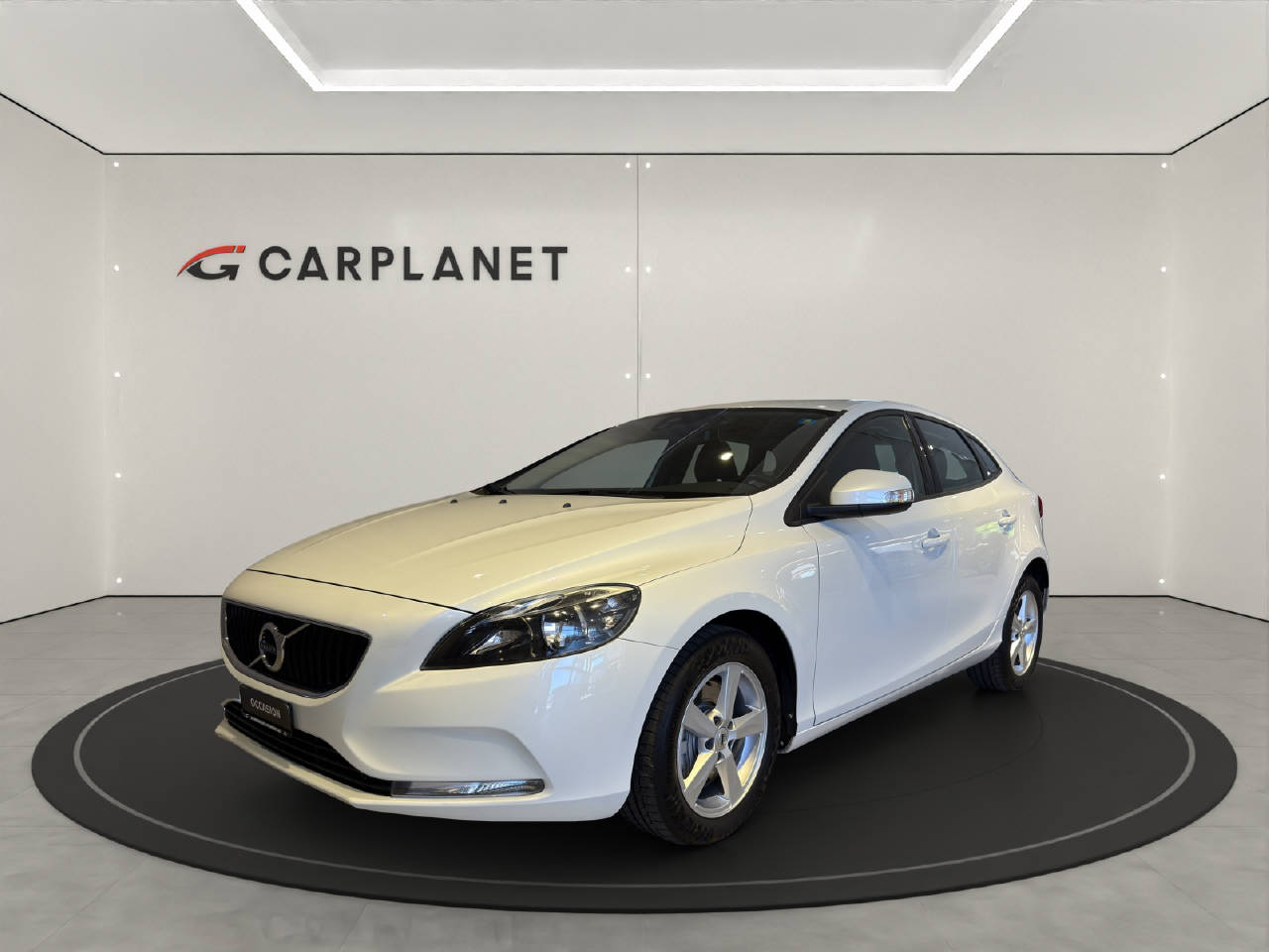 VOLVO V40 2.0 D3 Kinetic S/S-image-0