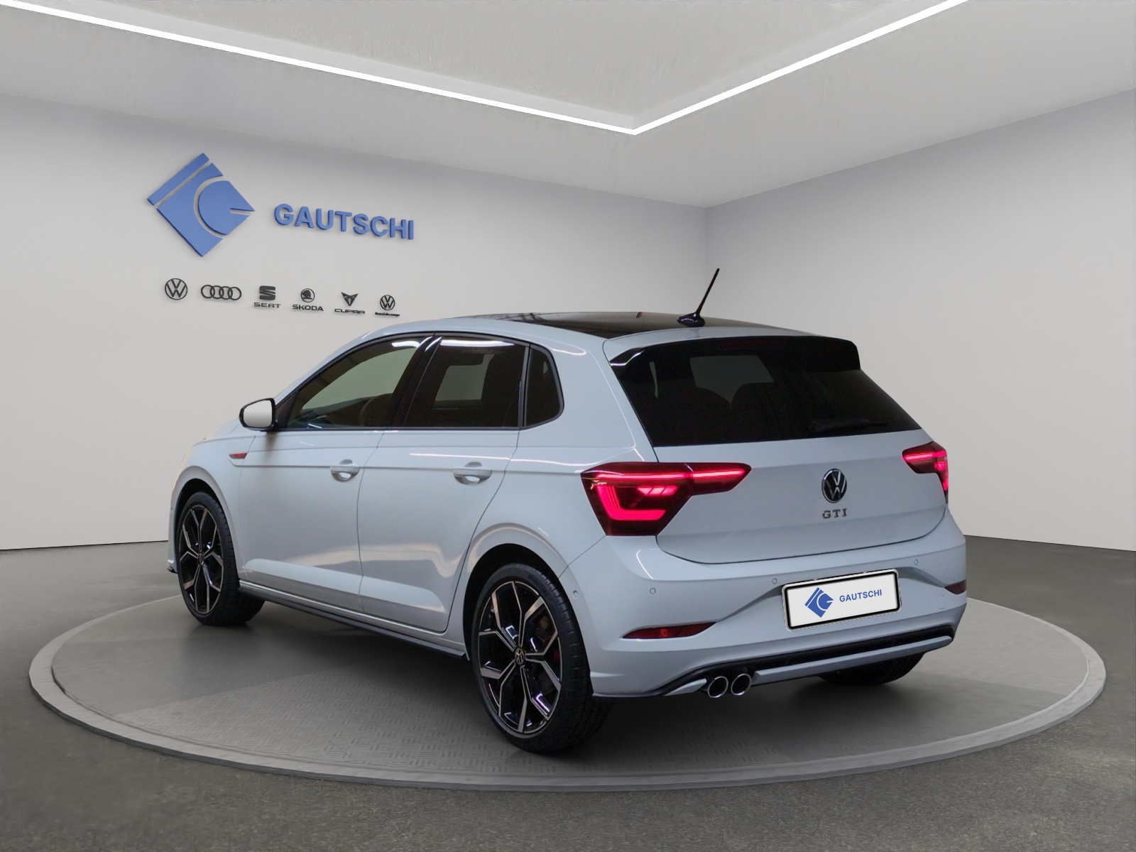 VW Polo 2.0 TSI GTI DSG-image-2