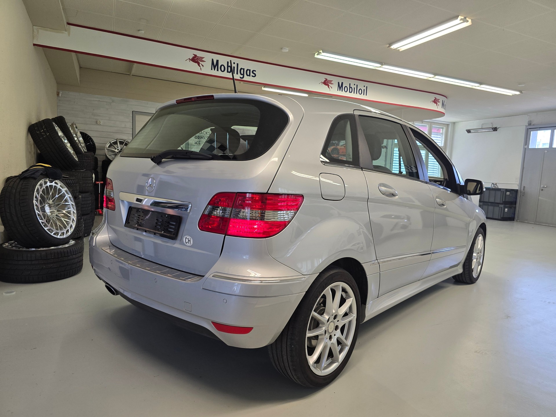 MERCEDES-BENZ B 180 My Star Autotronic-image-6