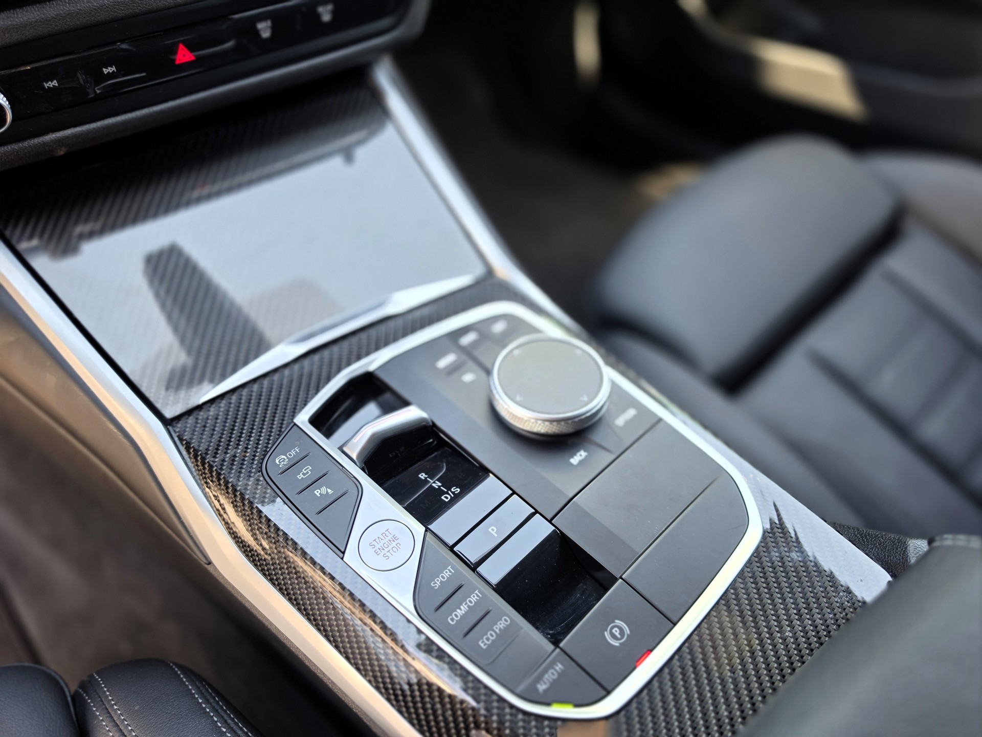 BMW 320d xDrive 48V Touring Steptronic M Sport Pro-image-11