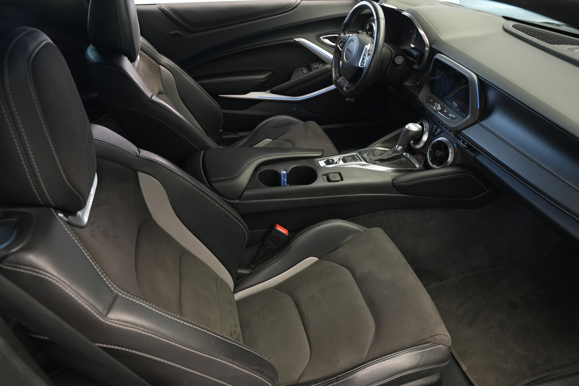 CHEVROLET Camaro 6.2 Coupé Automatic *CH-Fahrzeug* *Recaro Sportsitze*-image-13