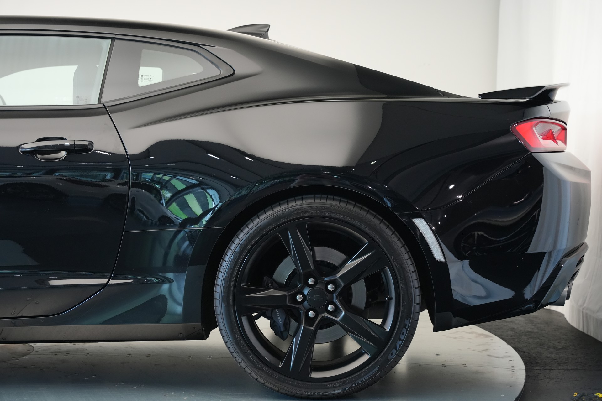 CHEVROLET Camaro 6.2 Coupé Automatic *CH-Fahrzeug* *Recaro Sportsitze*-image-35