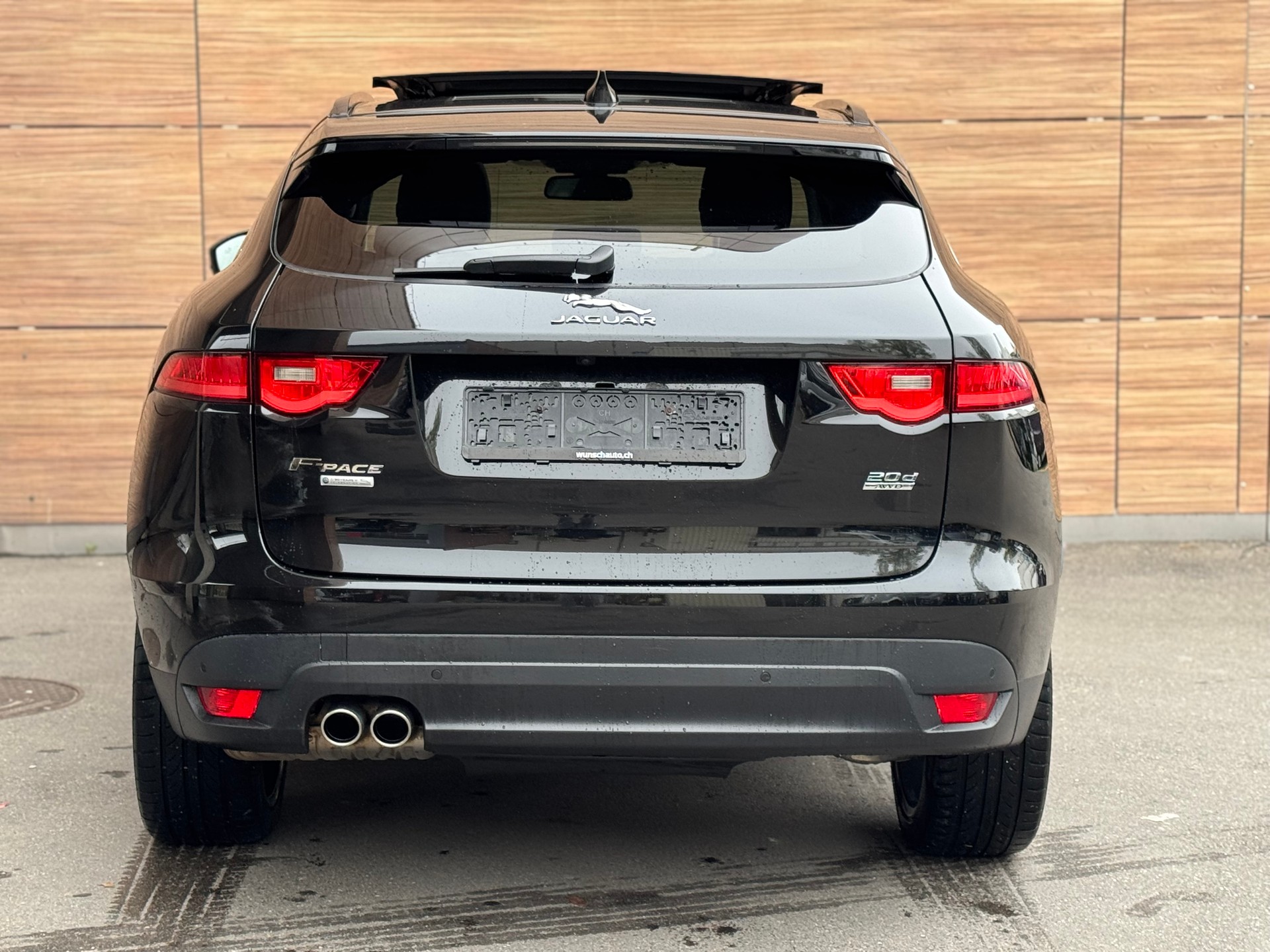 JAGUAR F-Pace 2.0d Prestige AWD Automatik-image-7