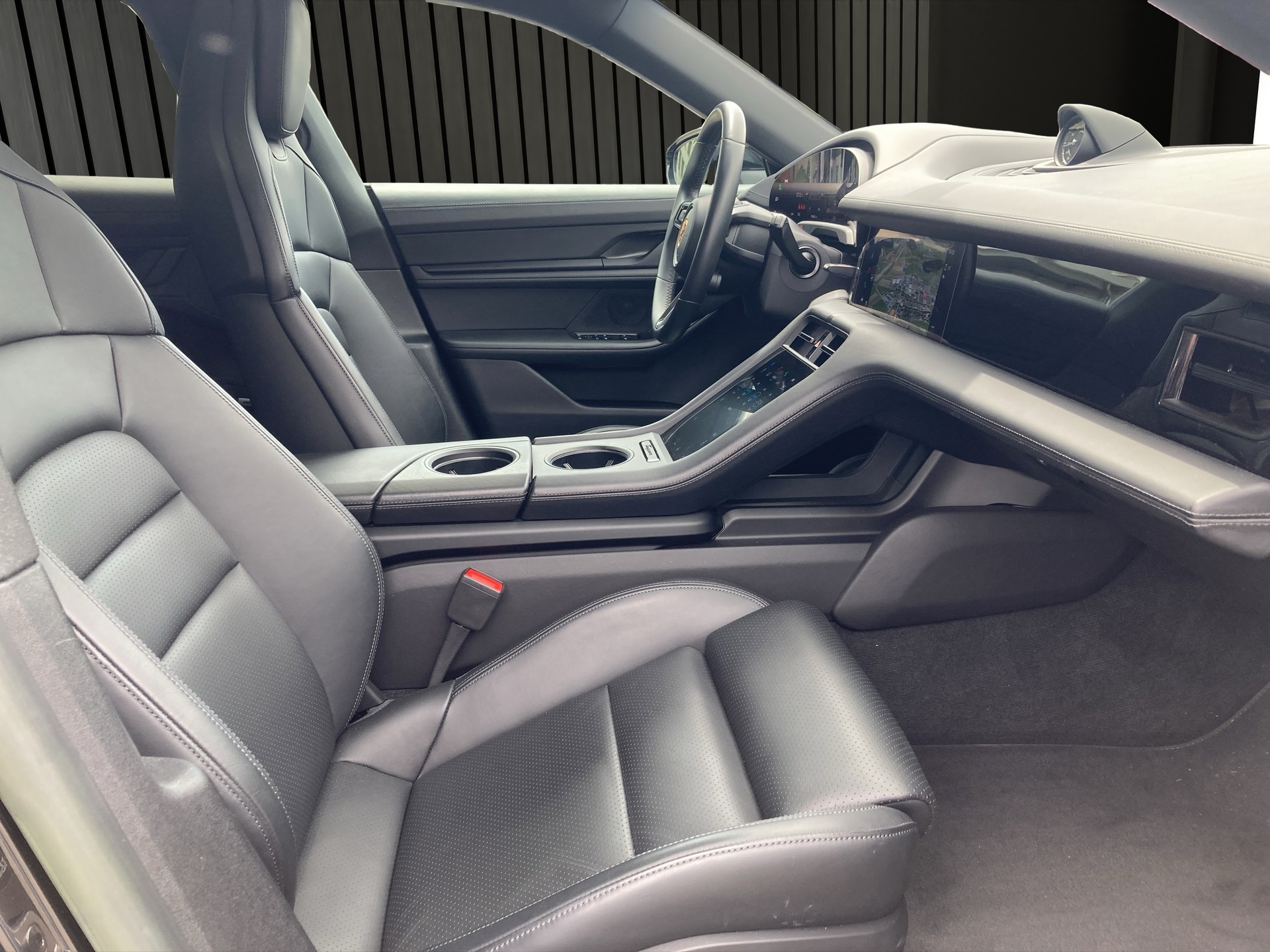 PORSCHE Taycan 4S Sport Turismo Perf.-image-17