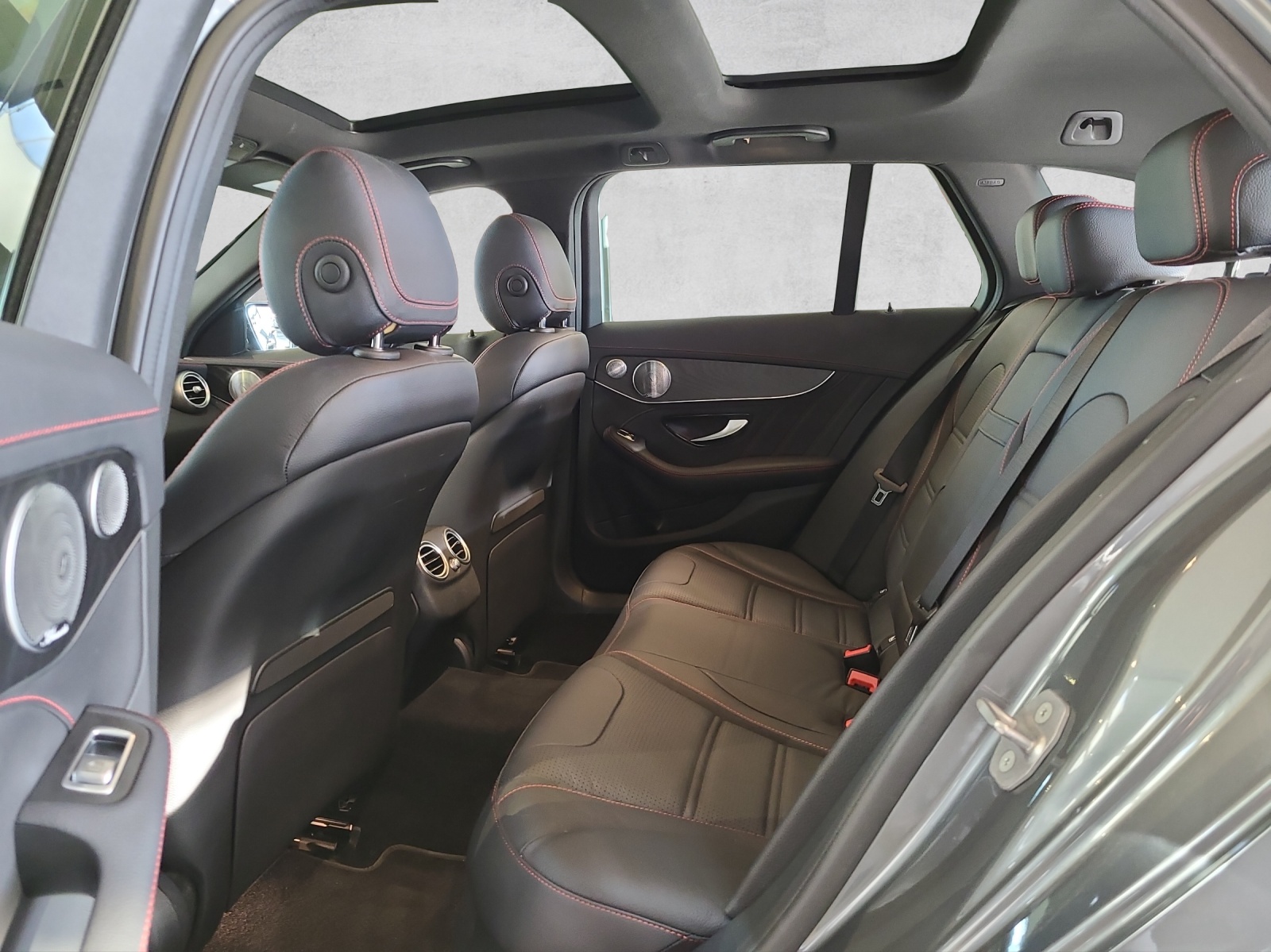 MERCEDES-BENZ C 43 AMG 4Matic 9G-Tronic-image-10