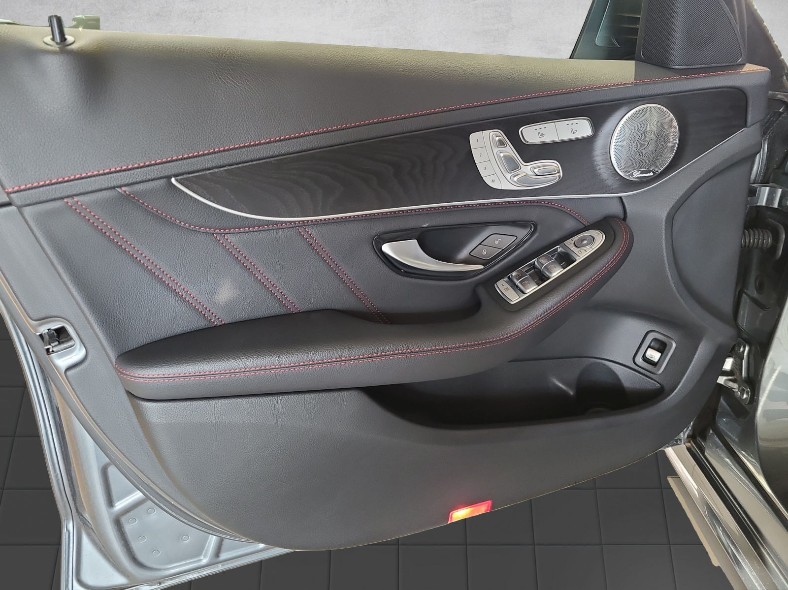 MERCEDES-BENZ C 43 AMG 4Matic 9G-Tronic-image-8