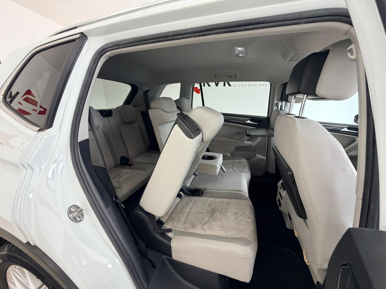 VW Tiguan Allspace 2.0 TDI SCR Comfortline 4MotionDSG*R-Line*7 Plätzer*-image-19