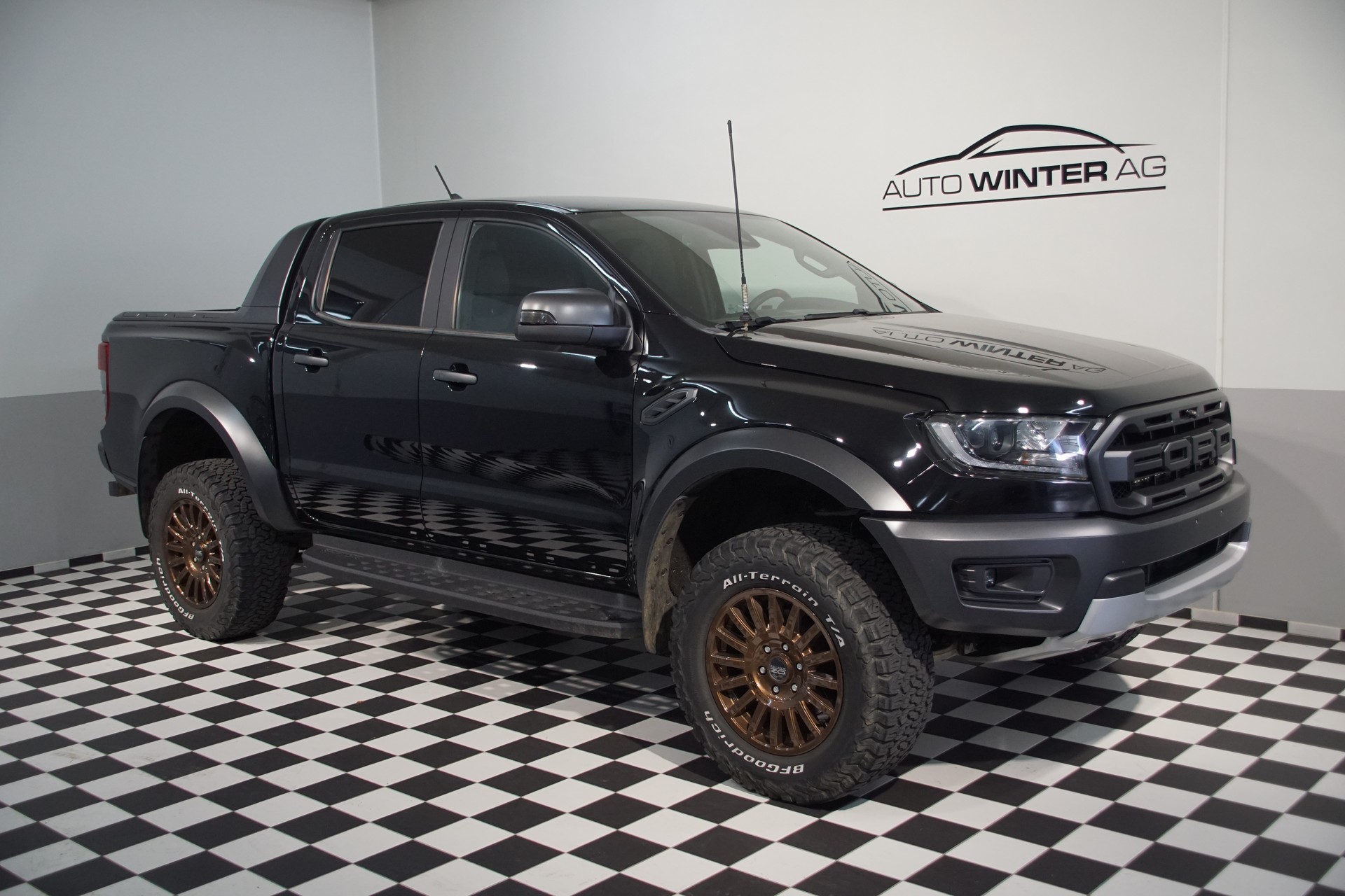 FORD Ranger Raptor 2.0 Eco Blue 4x4 A-showroom-element-3