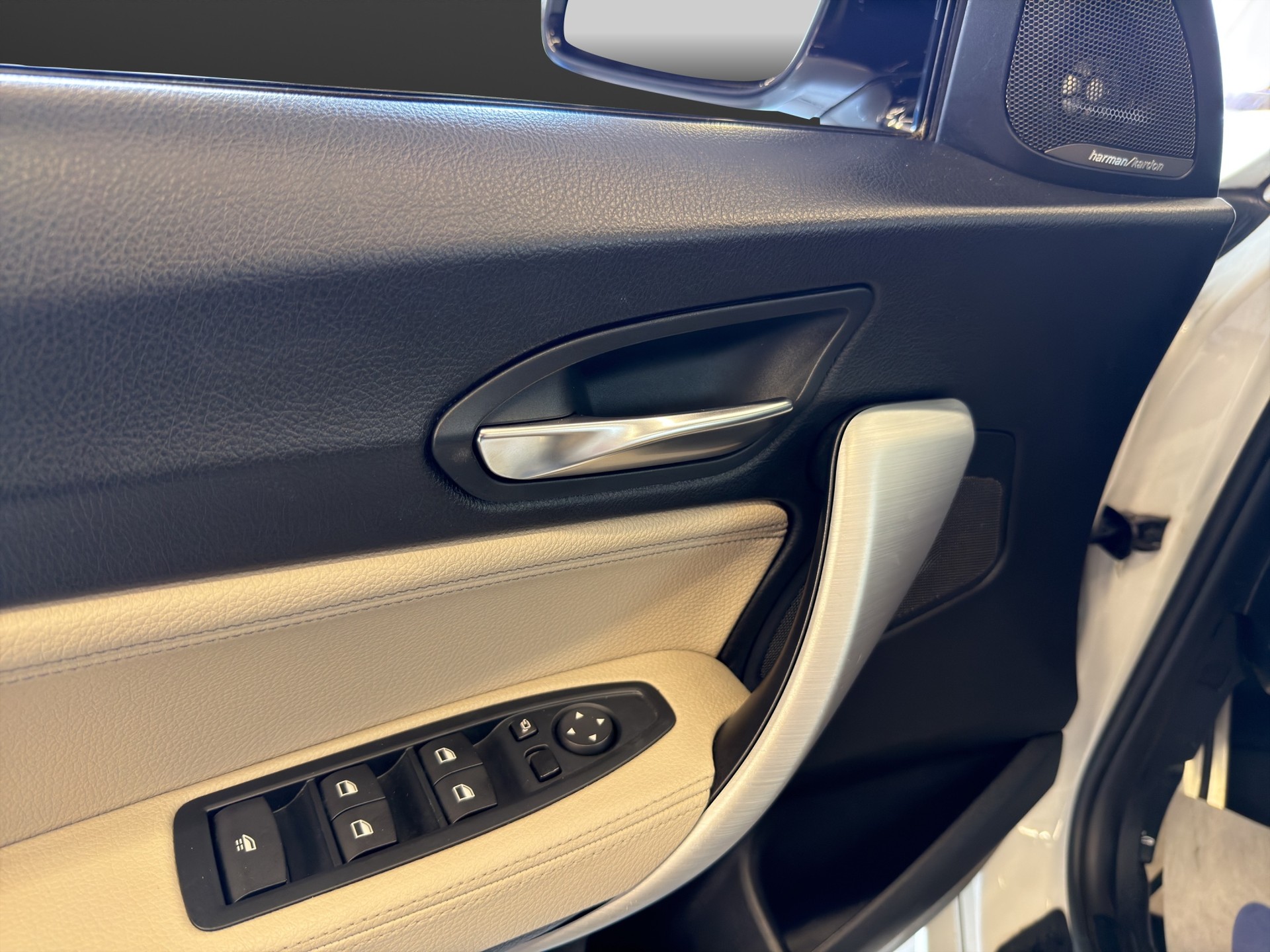 BMW M240i xDrive Steptronic-image-11