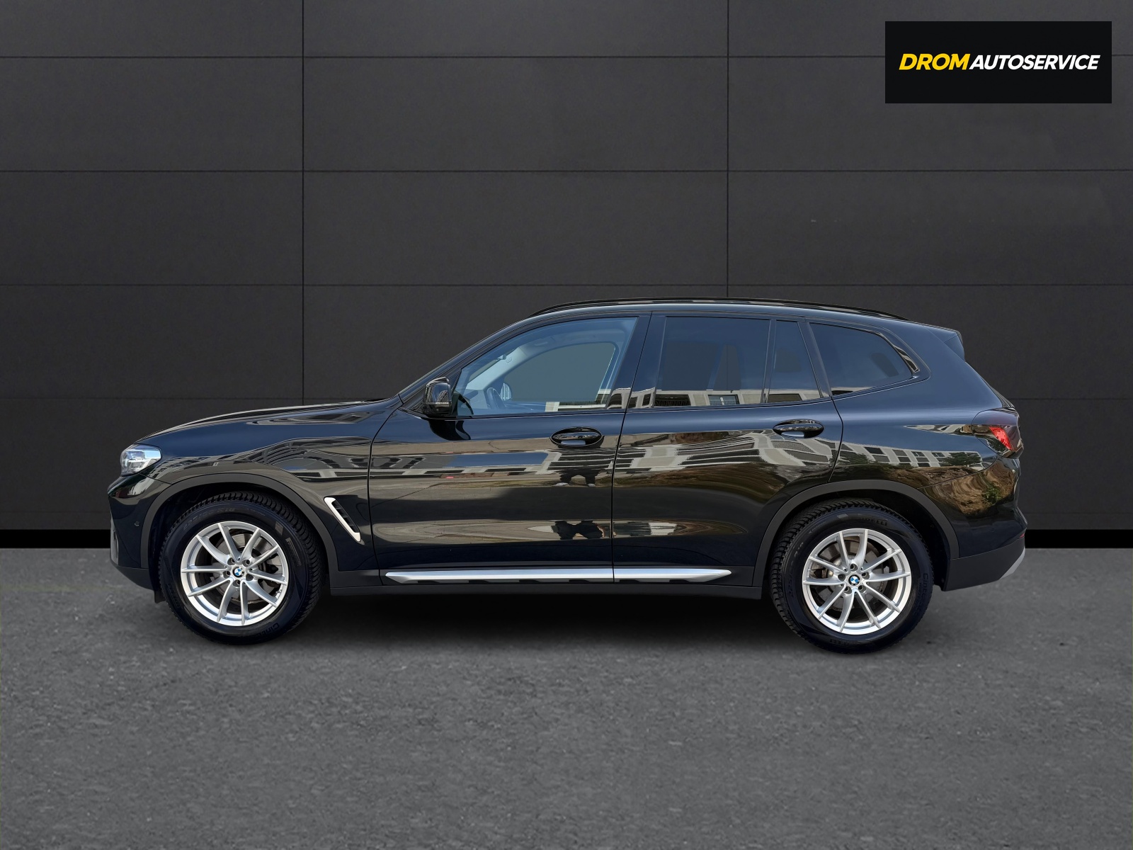 BMW X3 xDrive 20i-image-4