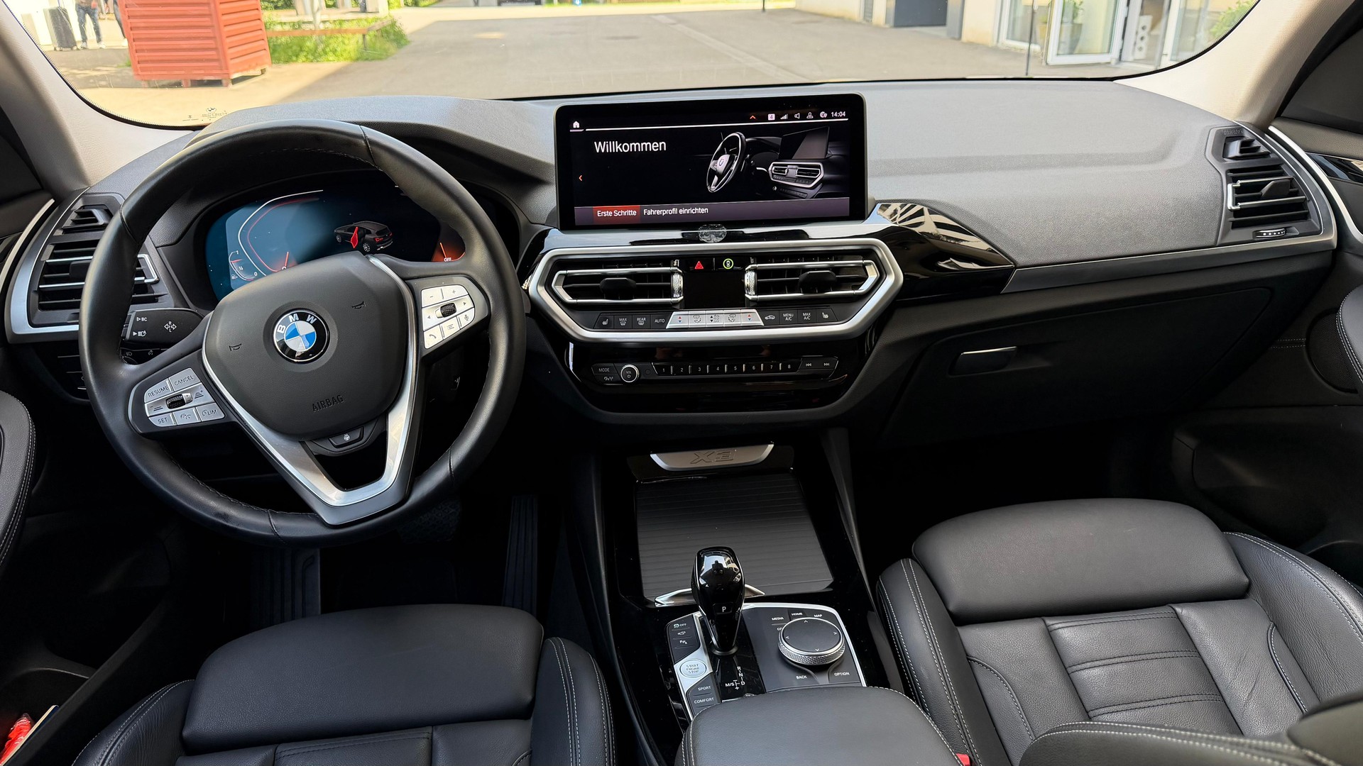 BMW X3 xDrive 20i-image-15
