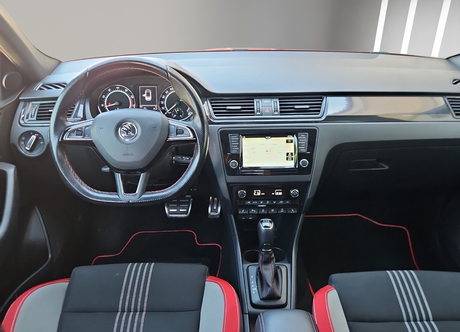SKODA Rapid Spaceback 1.4 TSI Monte Carlo DSG-image-10