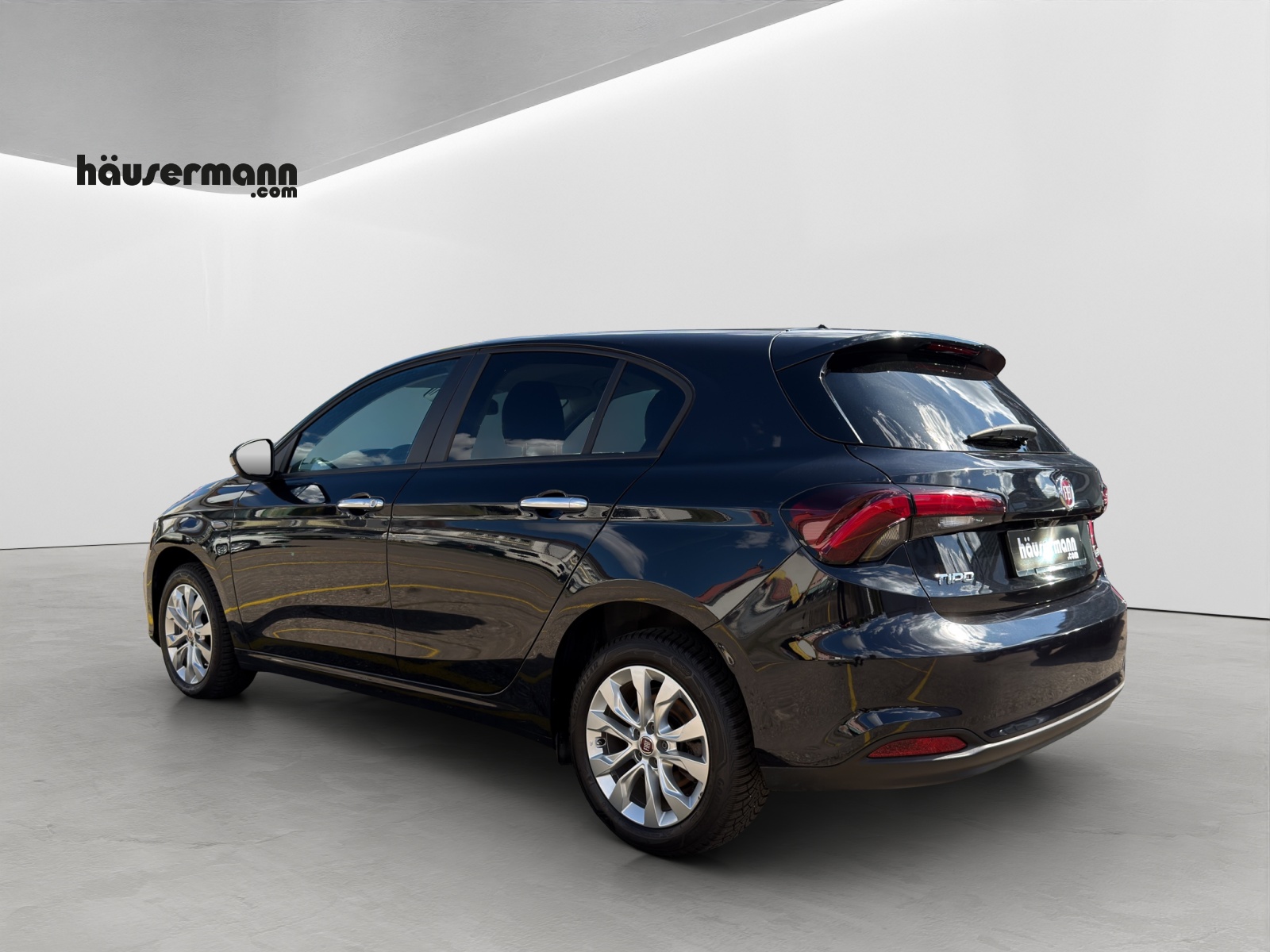 FIAT Tipo 1.5 Hybrid City Life-showroom-element-3
