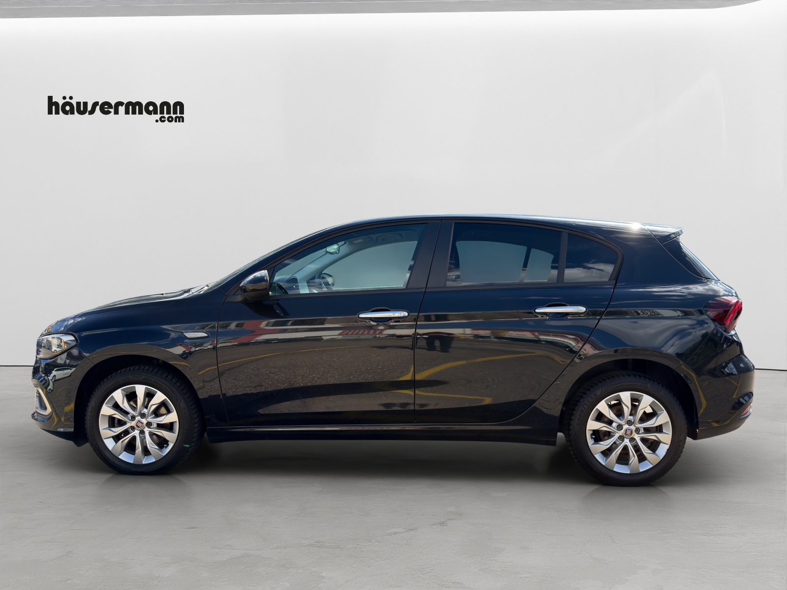 FIAT Tipo 1.5 Hybrid City Life-showroom-element-2
