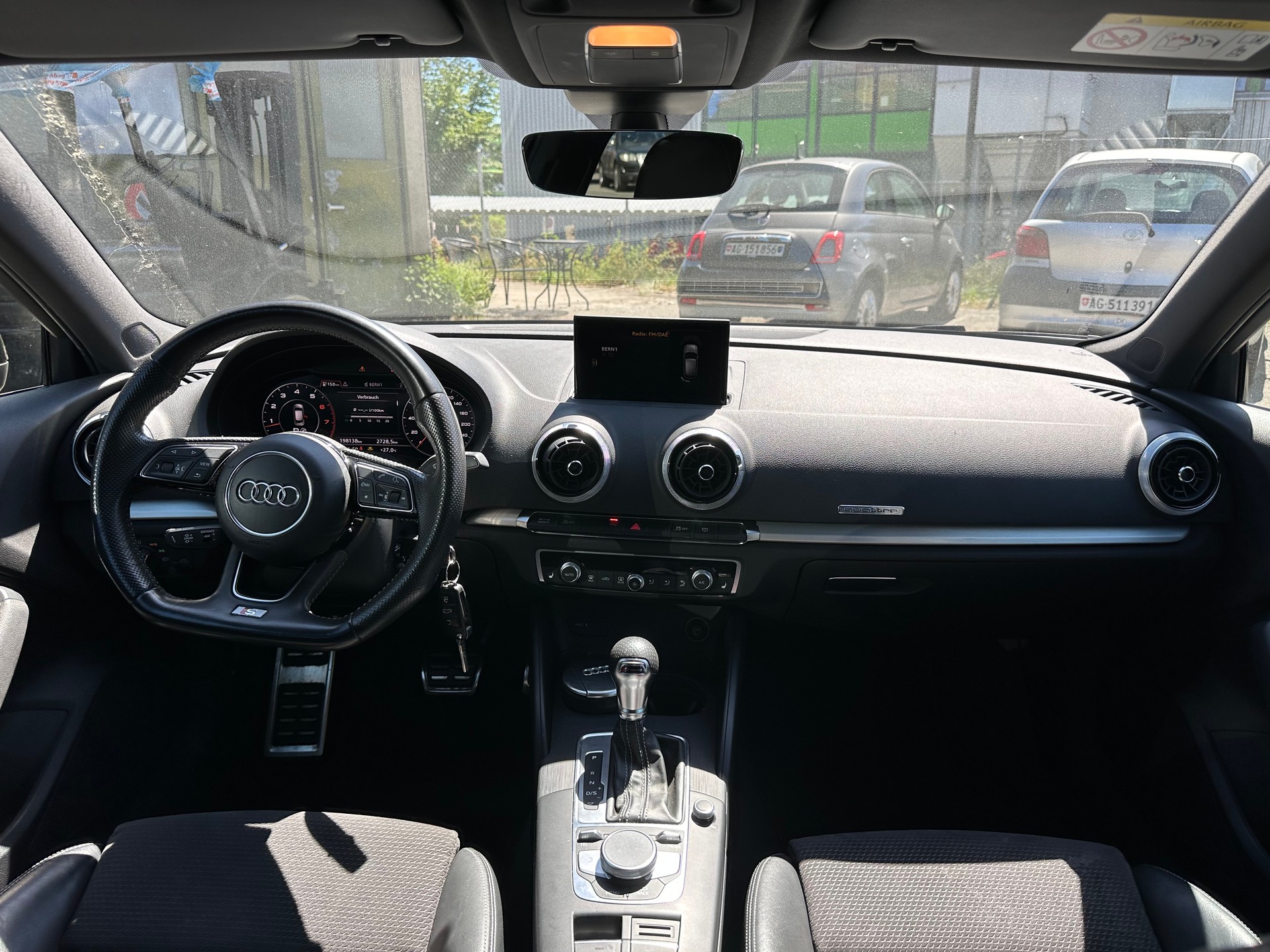 AUDI A3 Sportback 2.0 TFSI S-Line quattro S-tronic-image-12