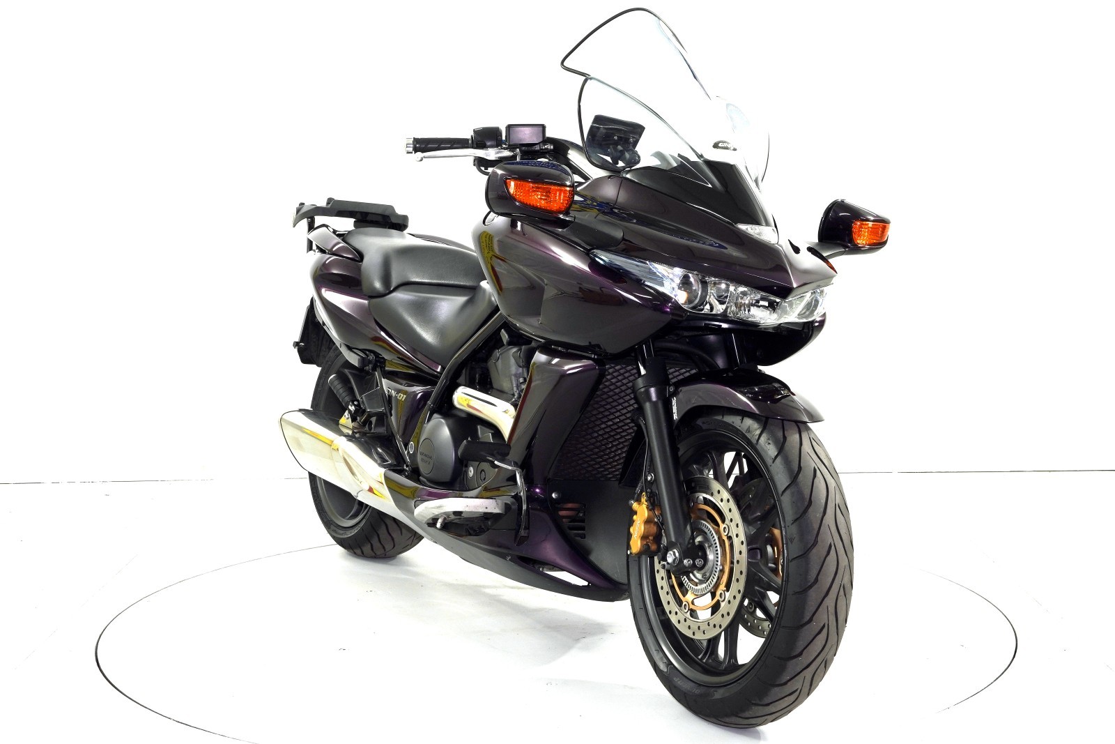 HONDA NSA 700 ABS-showroom-element-1