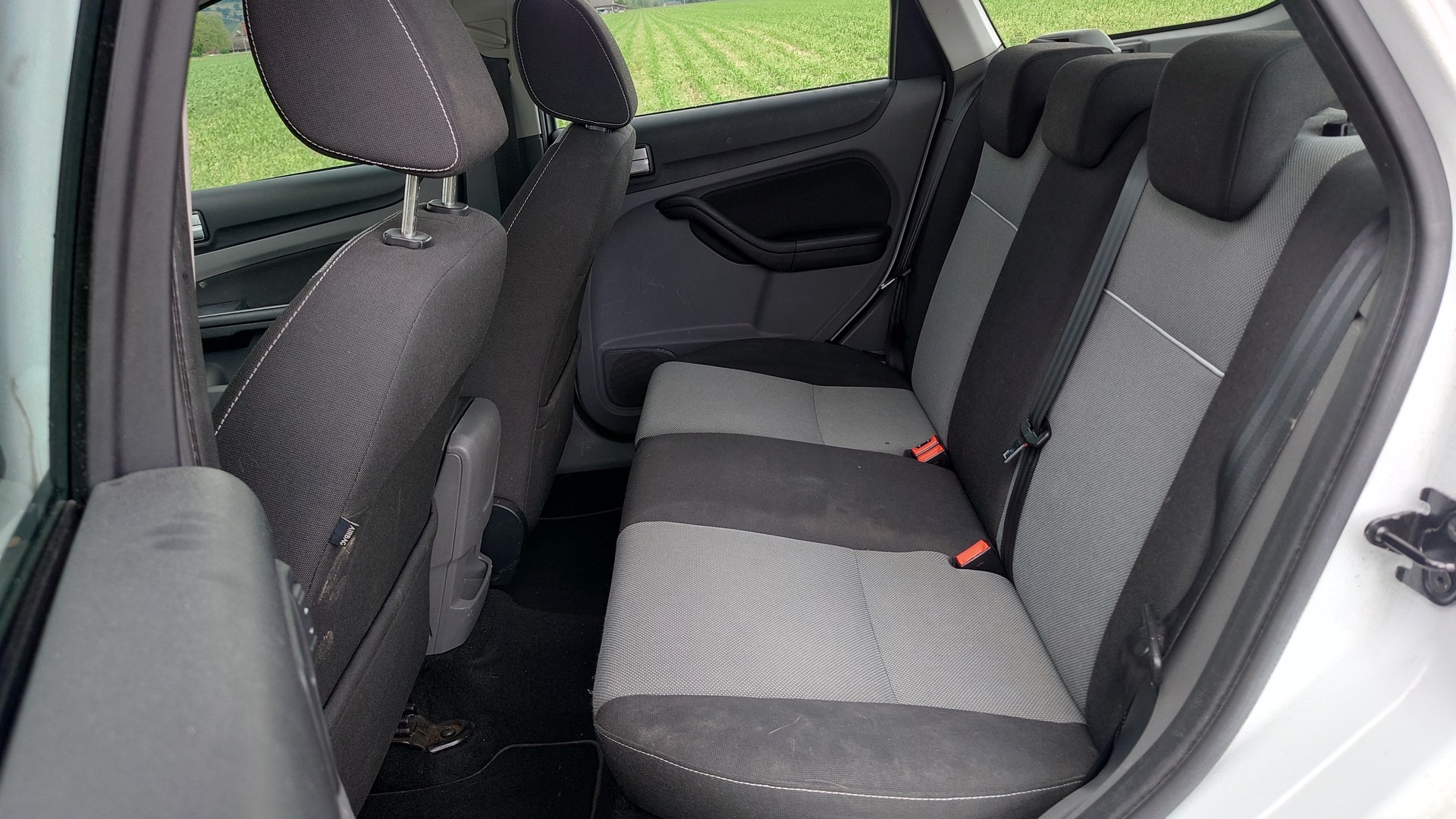 FORD Focus 1.6i VCT Carving-image-13