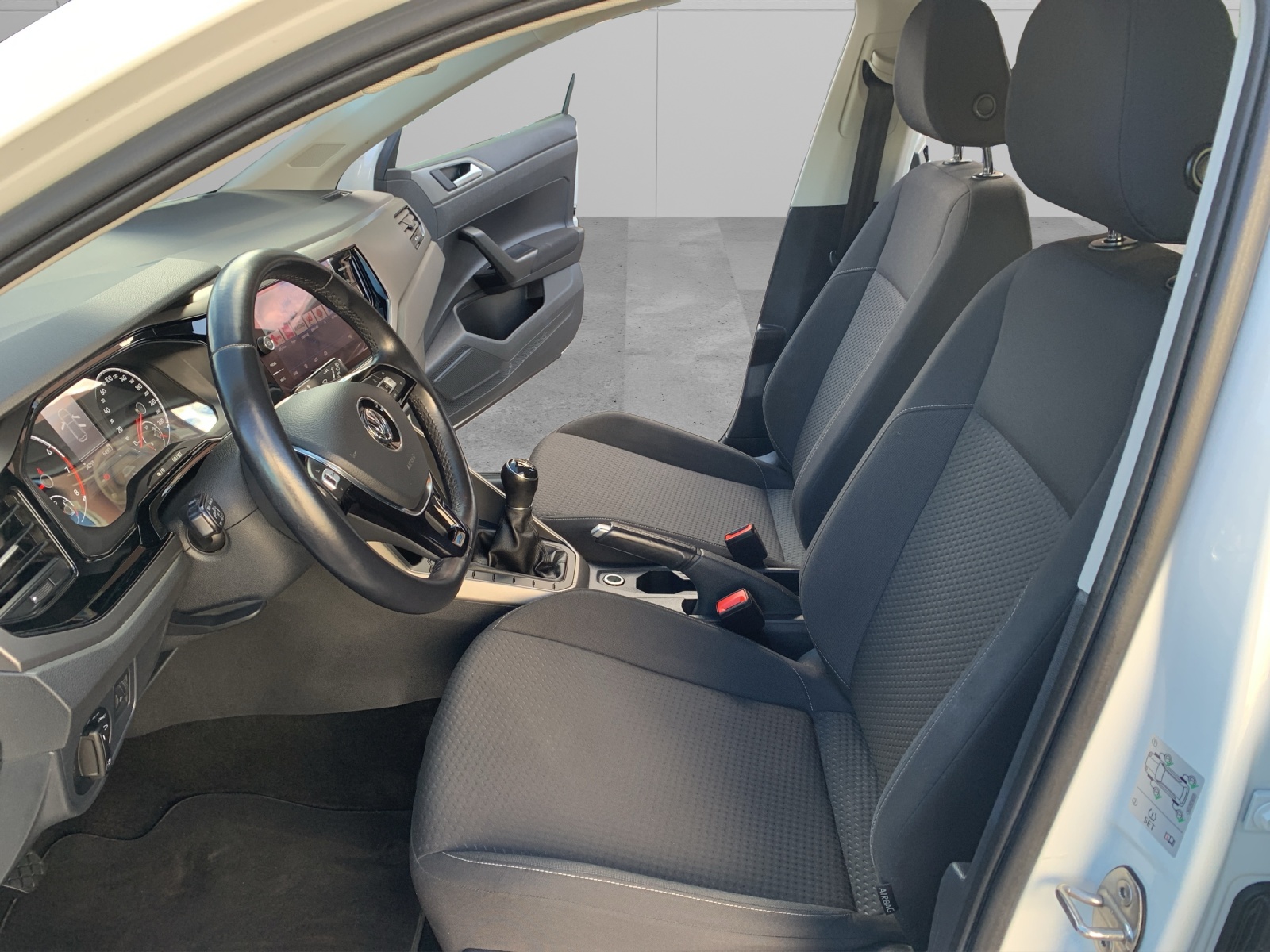 VW Polo 1.0 TSI BMT Comfortline-image-8