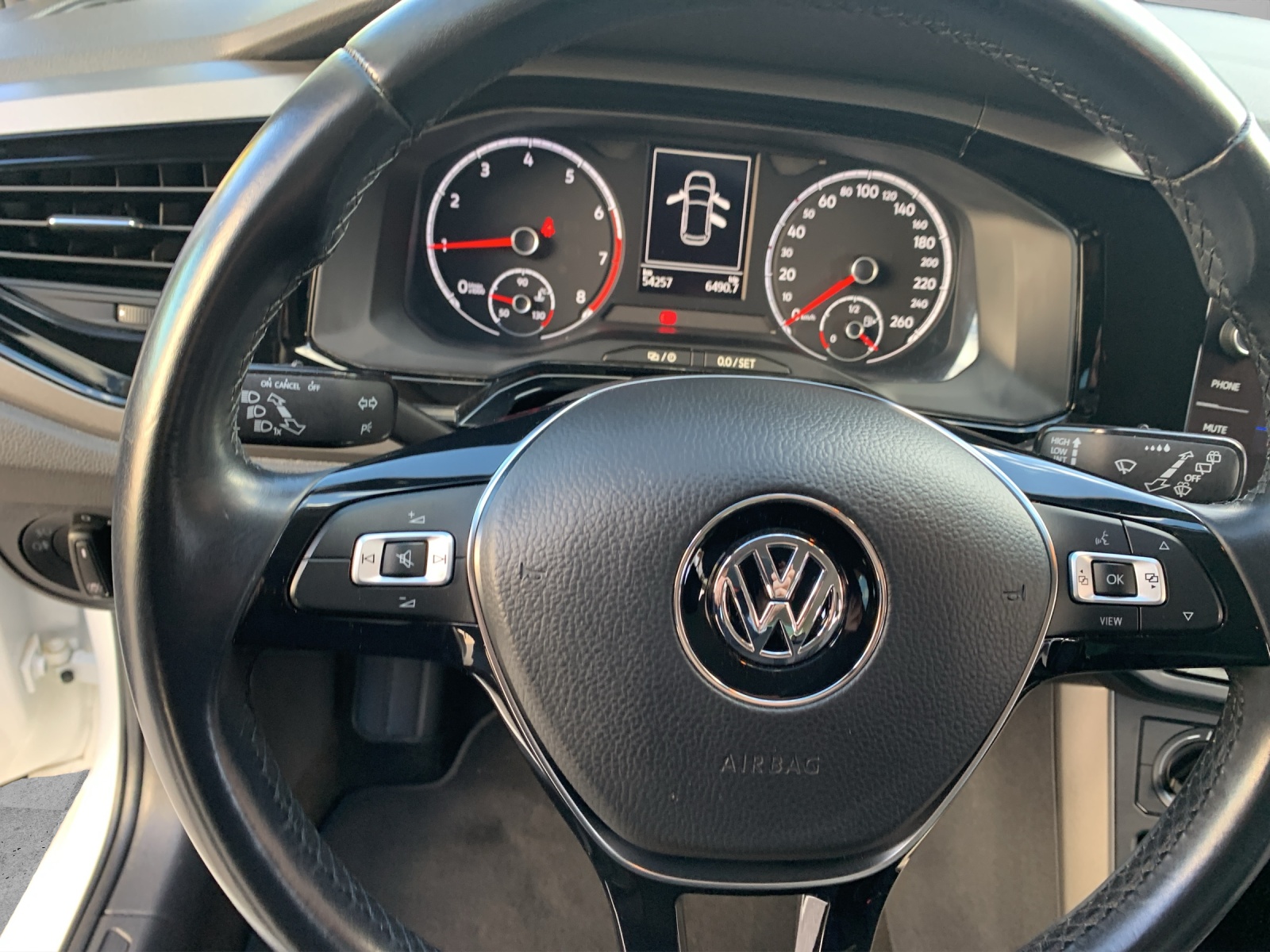 VW Polo 1.0 TSI BMT Comfortline-image-9