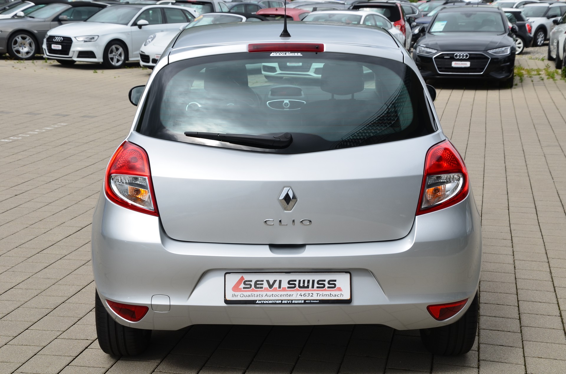 RENAULT Clio 1.2 16V Turbo Dynamique*Ab MFK,1 Jahr oder 20'000km Garantie*-image-4