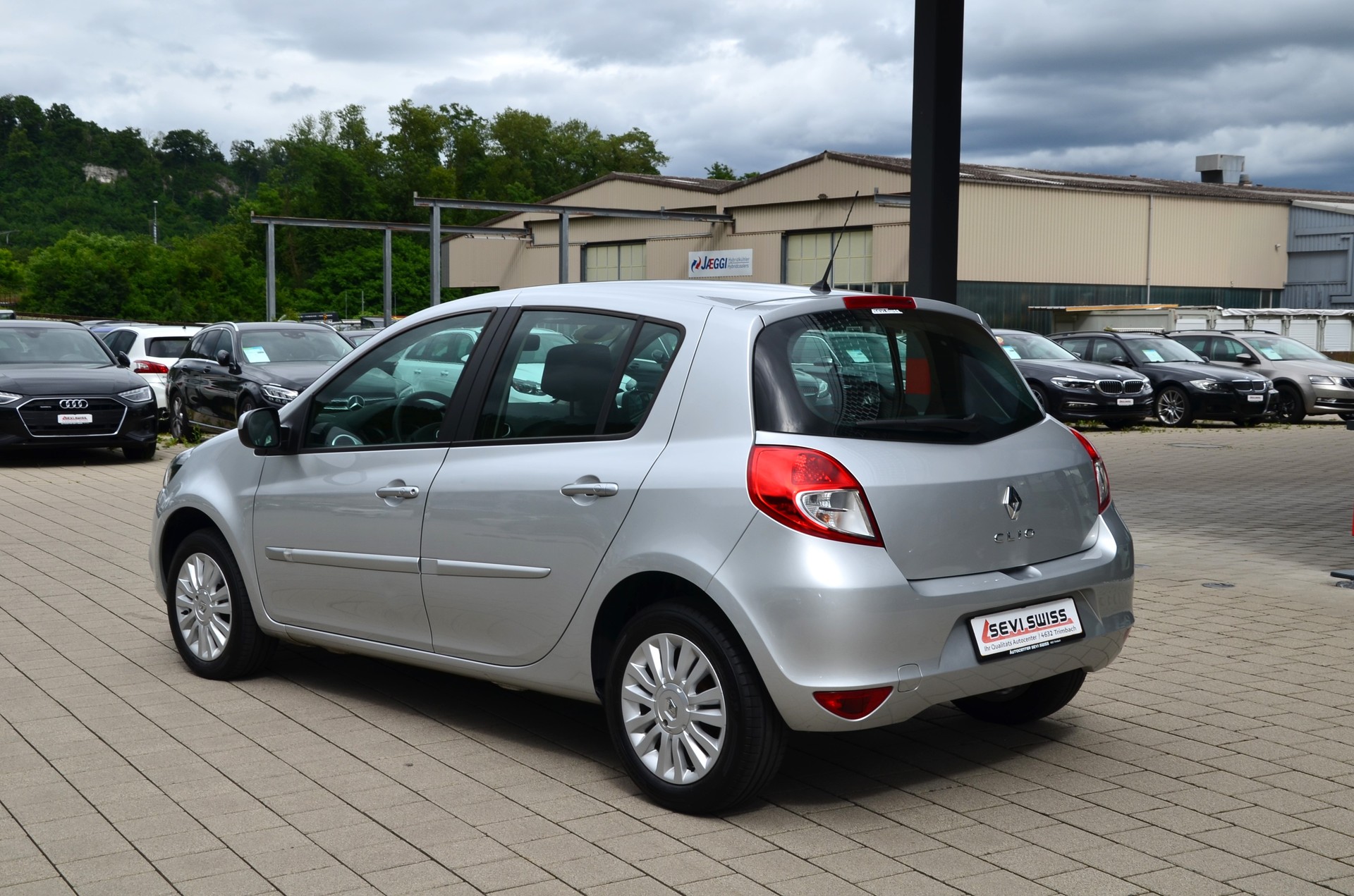RENAULT Clio 1.2 16V Turbo Dynamique*Ab MFK,1 Jahr oder 20'000km Garantie*-image-5