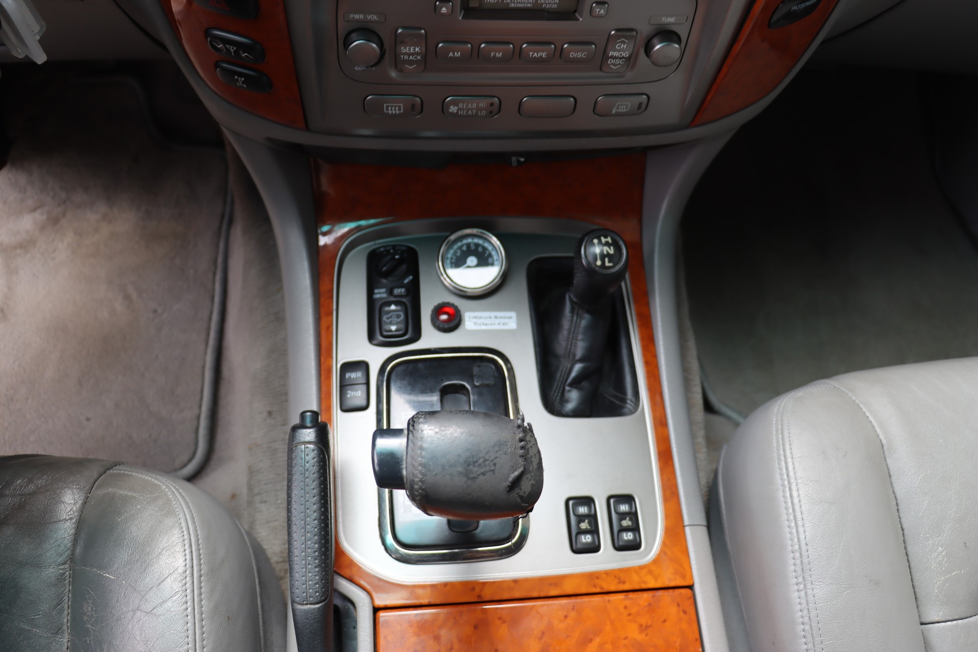 TOYOTA Land Cruiser 500 4.2TD S.Saloon-image-16