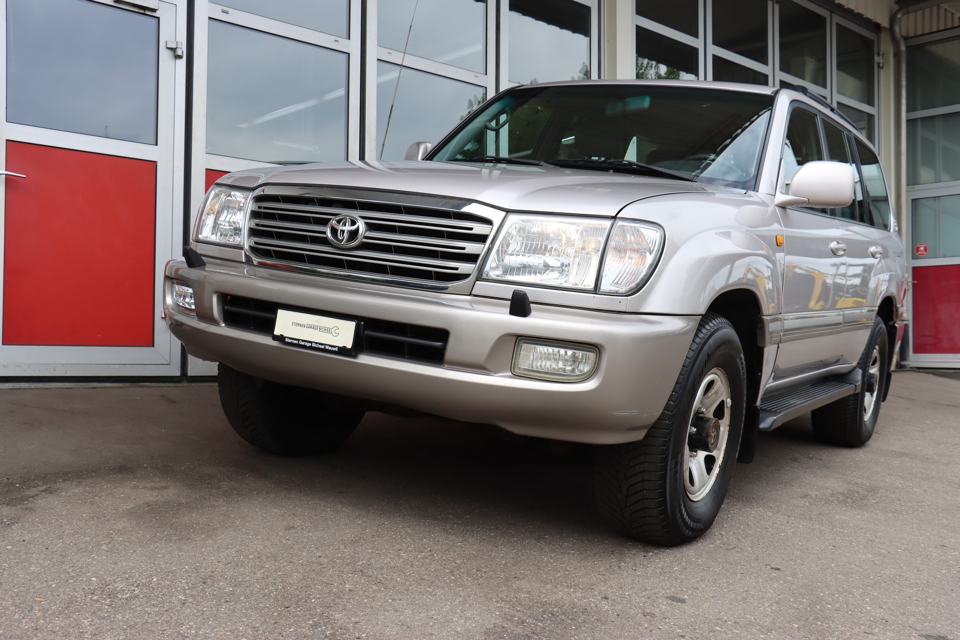 TOYOTA Land Cruiser 500 4.2TD S.Saloon-image-1