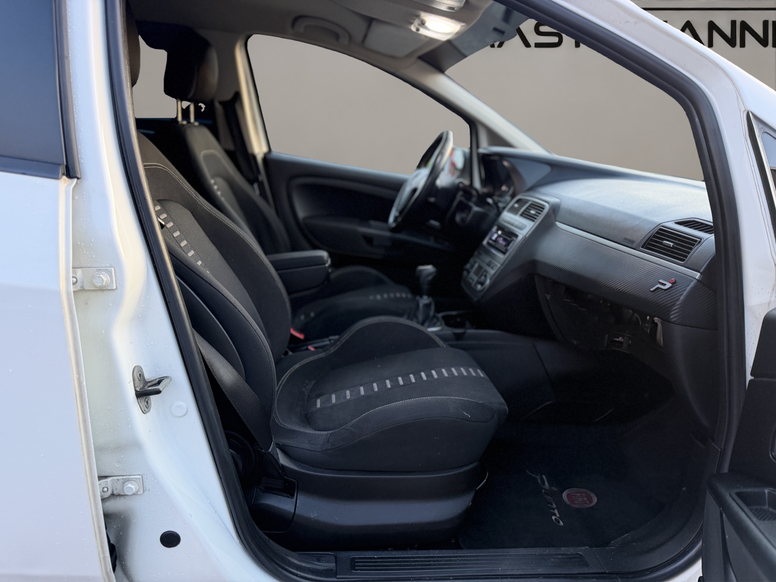 FIAT Punto 1.4 16V Turbo Sport-image-10