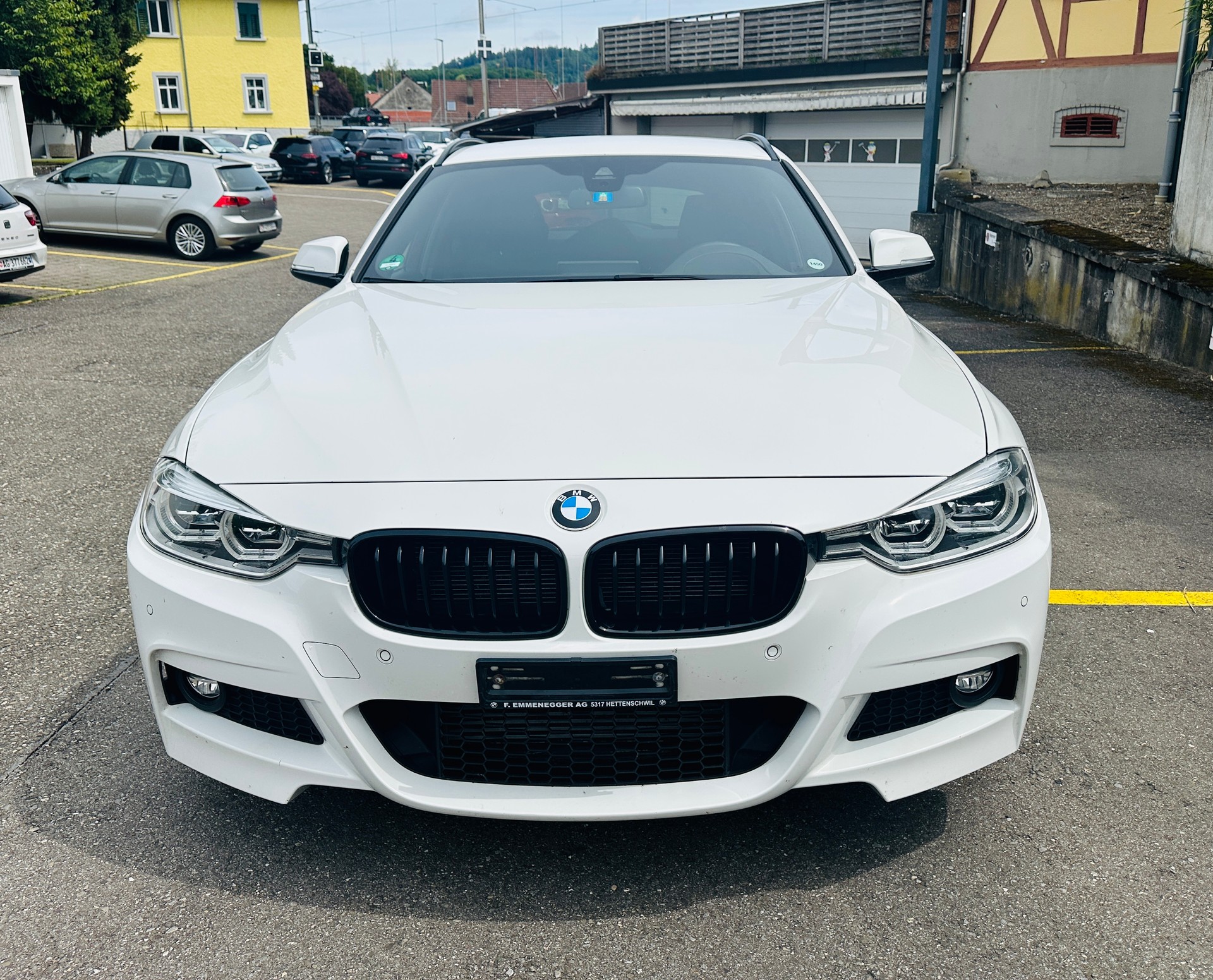BMW 320d xDrive Touring Sport Line Steptronic-image-0