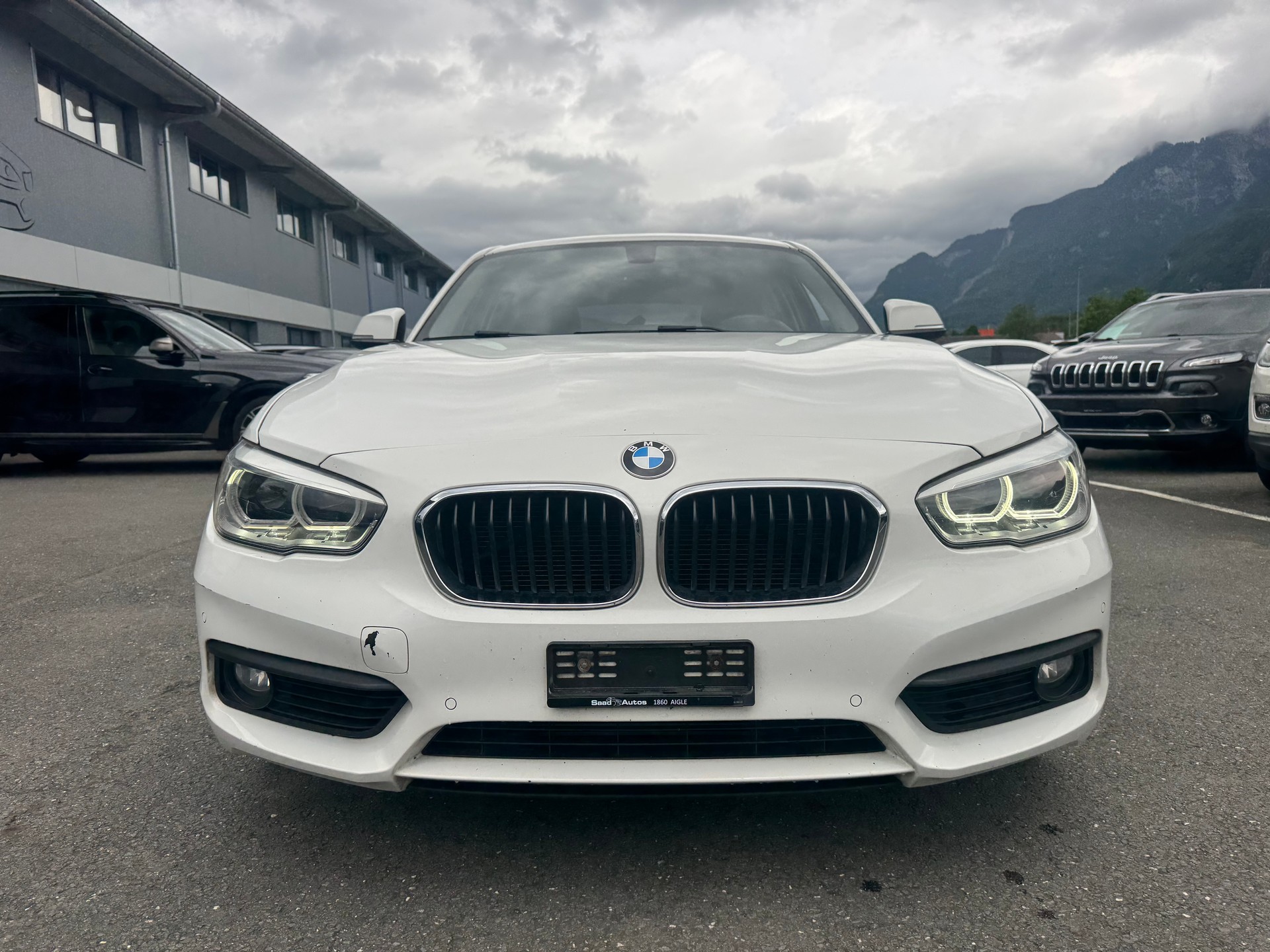 BMW 118i Steptronic-image-1