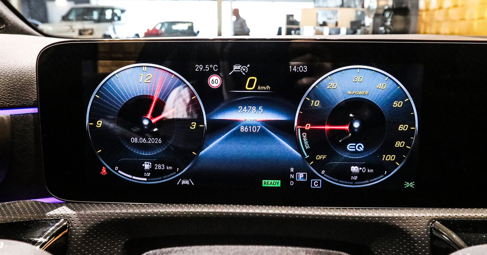 MERCEDES-BENZ A 250e AMG Line 8G-DCT-image-14