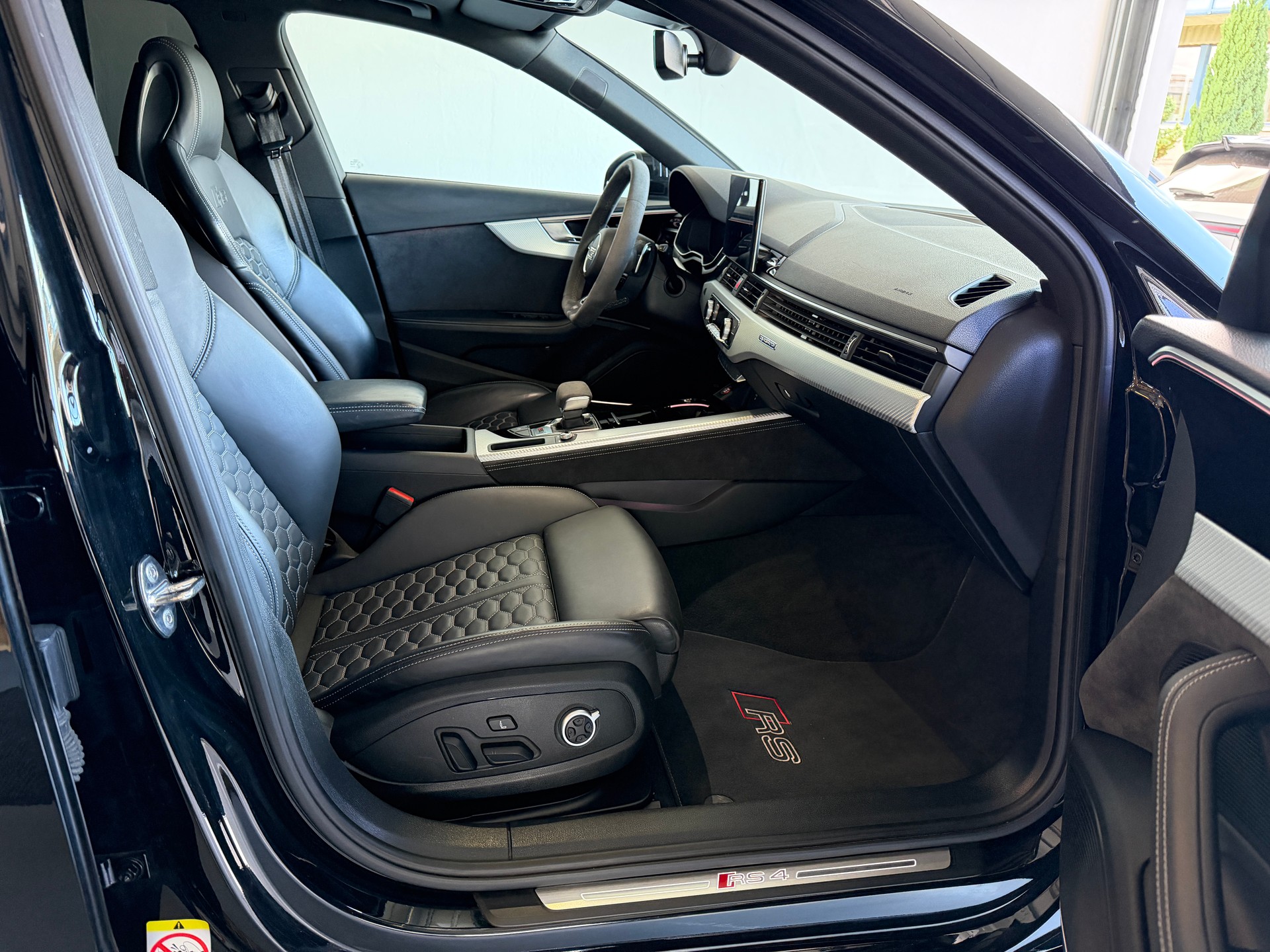 AUDI RS4 Avant 2.9 V6 TFSI quattro T-Tronic ⬛️-image-9