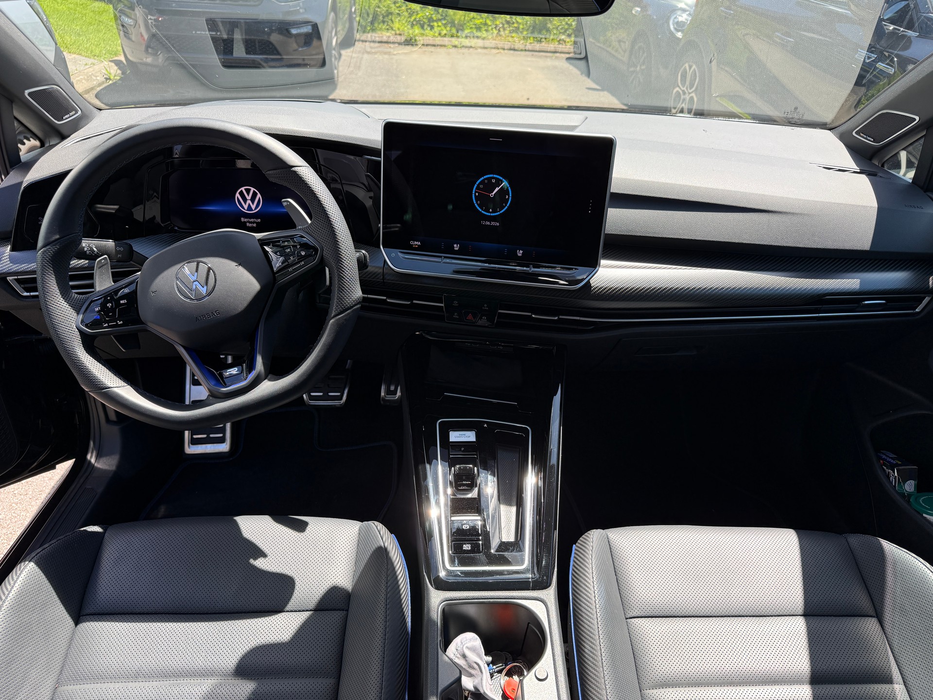 VW 2.0 TSI R Black Edition DSG 4motion-image-9