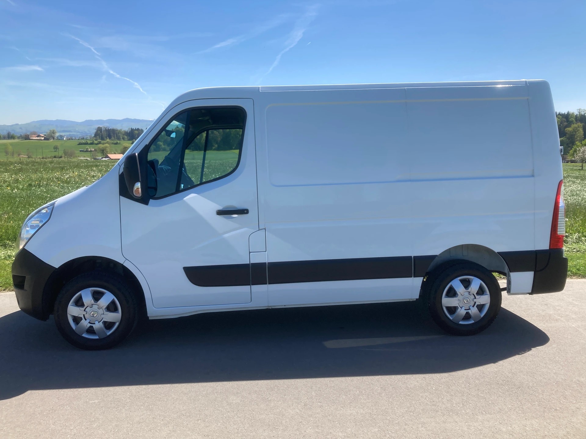 RENAULT Master T33 2.3dCi 130 L1H1-image-4