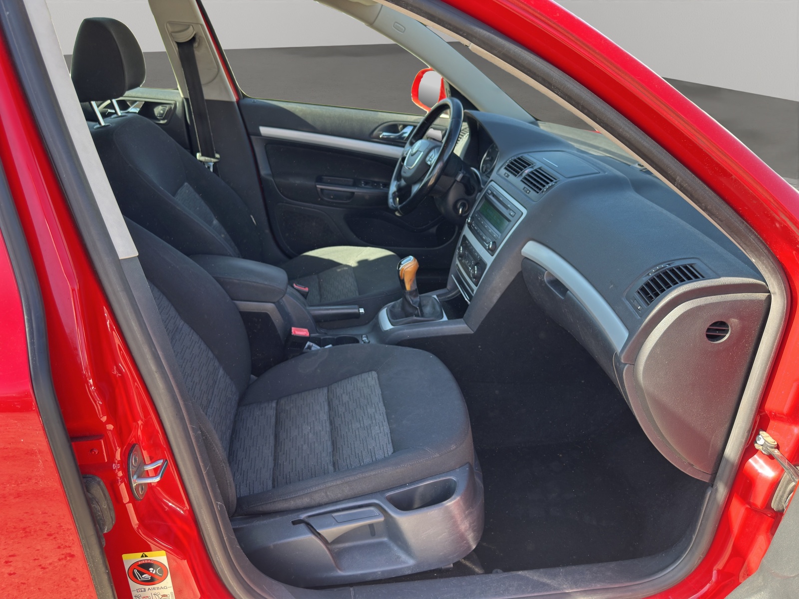 SKODA Octavia Combi 1.4 TSI Ambiente DSG-image-13
